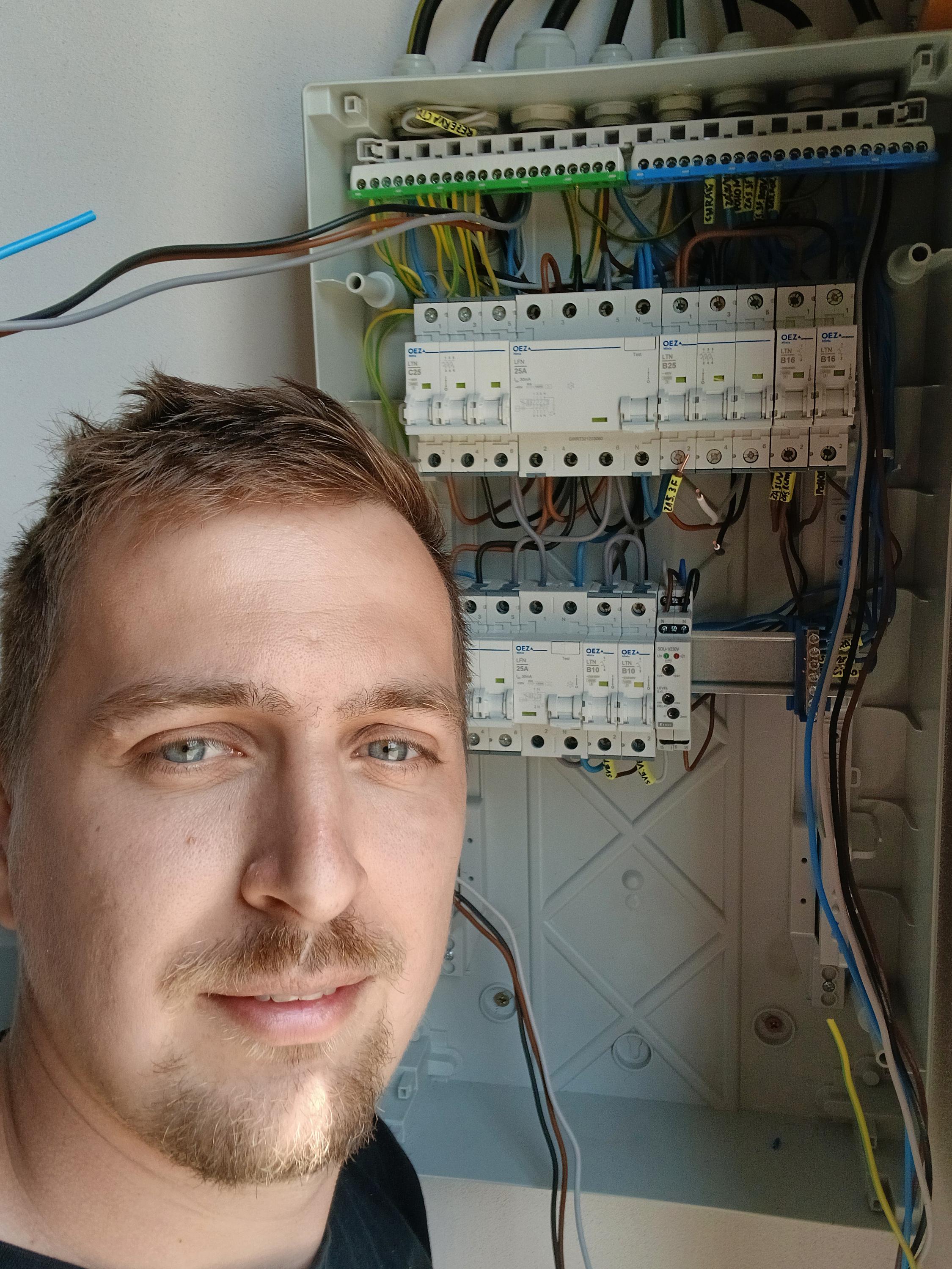 Elektrikář Martin Nedělka foto 2