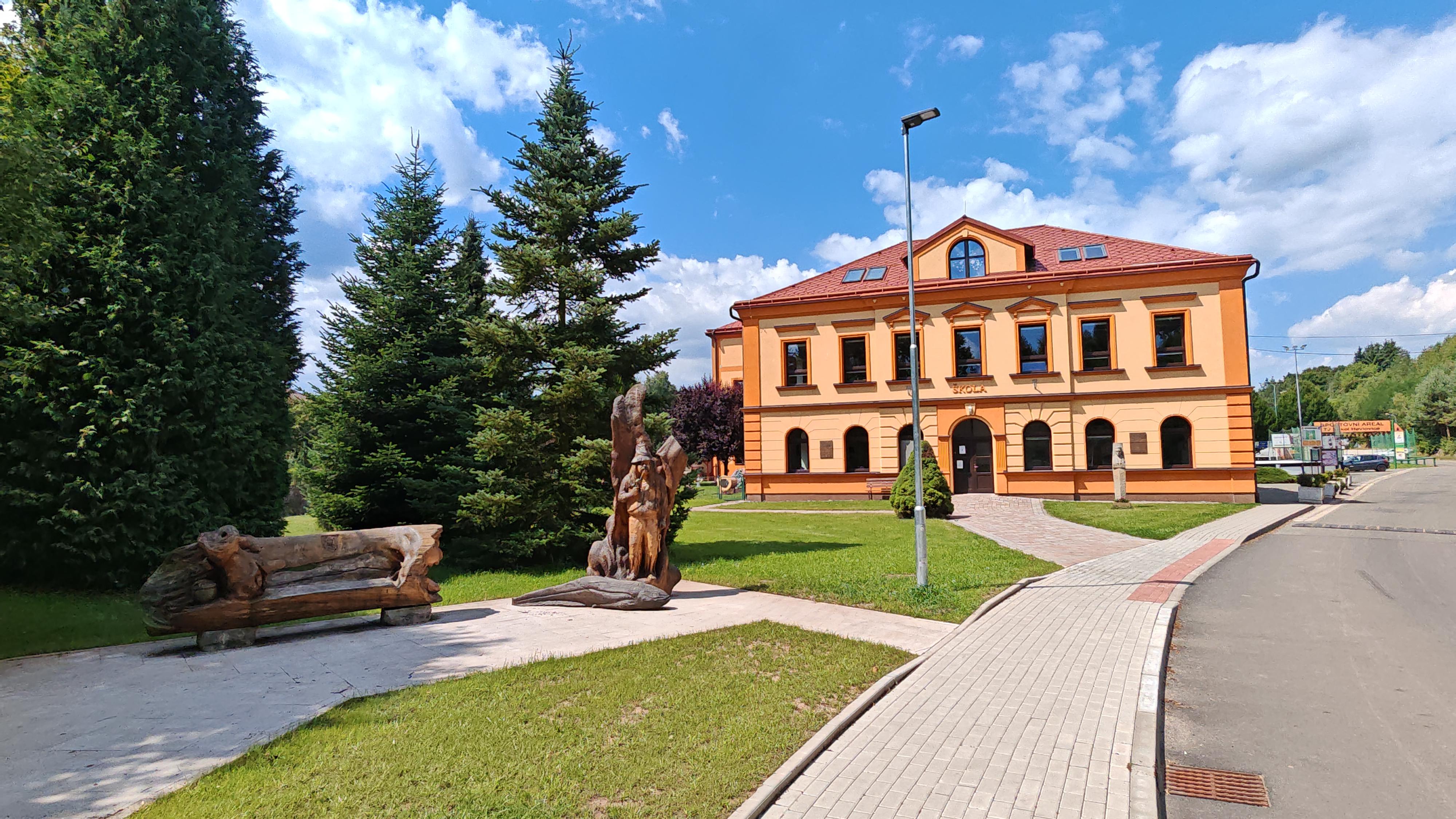 ZŠ a MŠ Havlovice nad Úpou foto 2