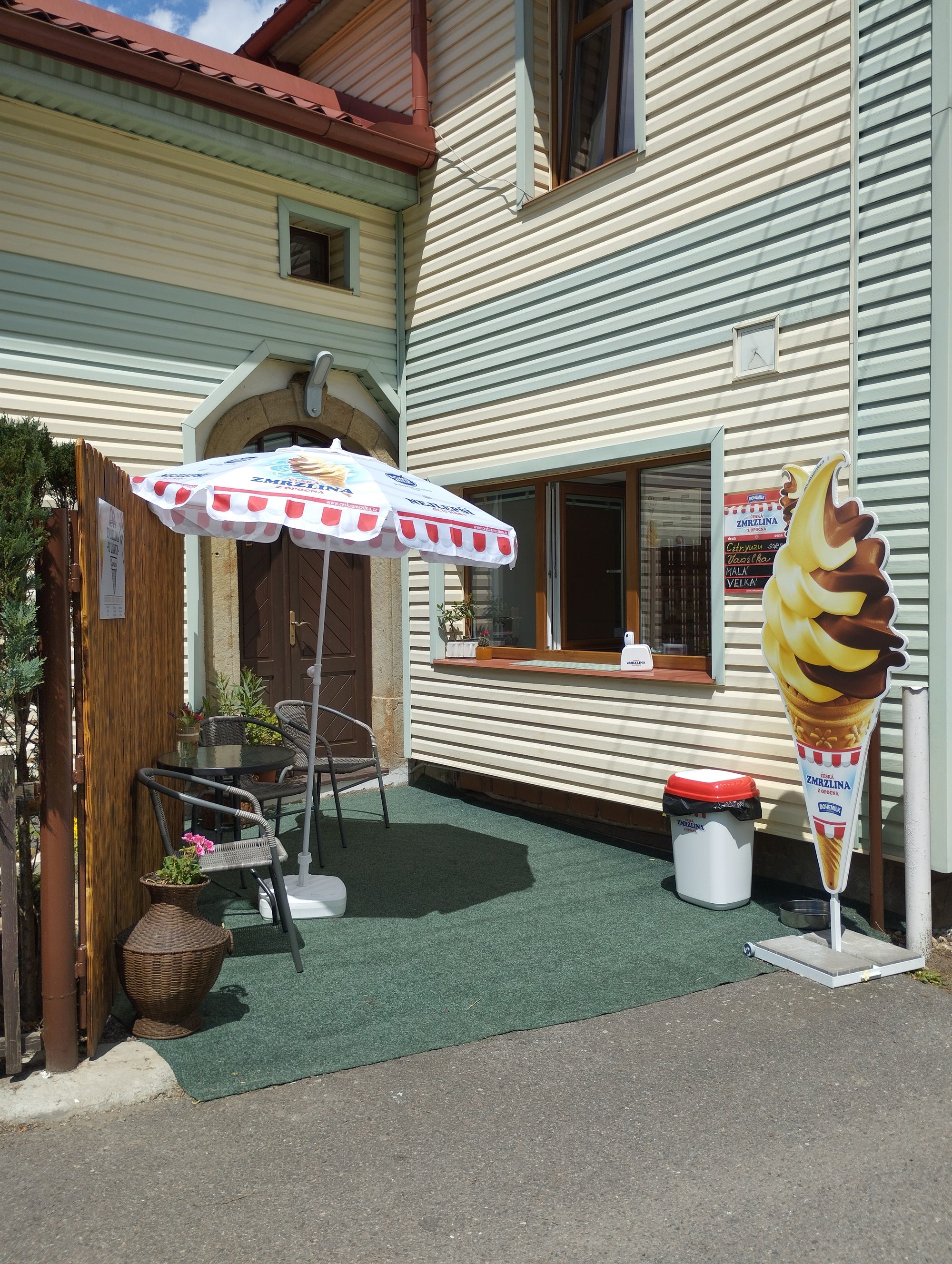 Zmrzlina U Lávky foto 2