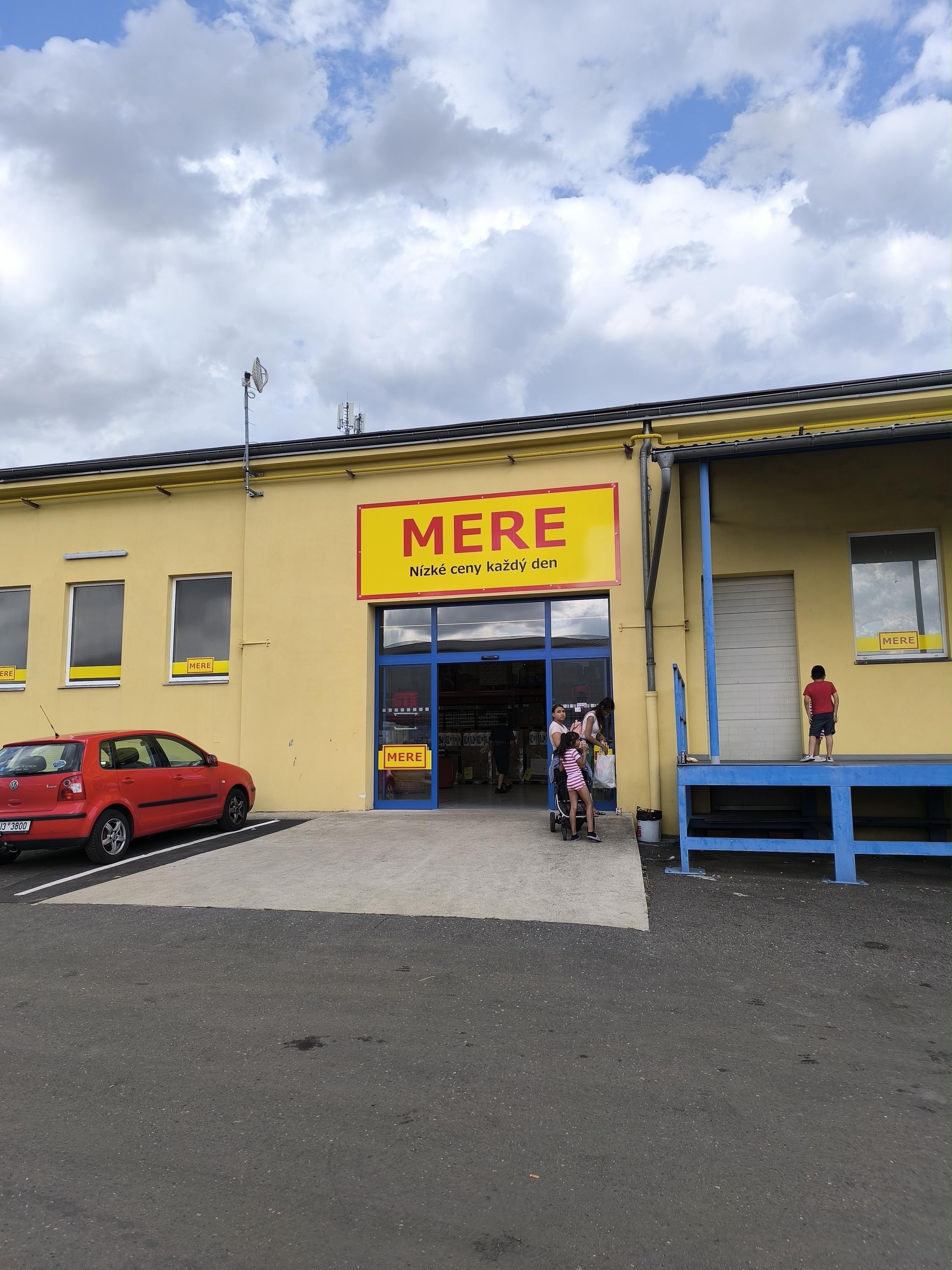 Supermarket MERE foto 2