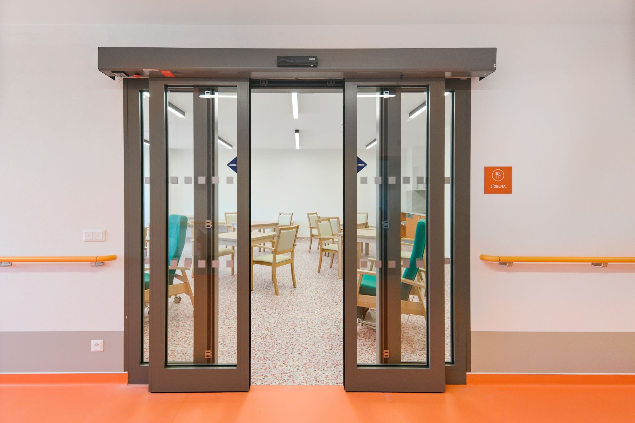 SPEDOS dveřní a vratové systémy foto 6