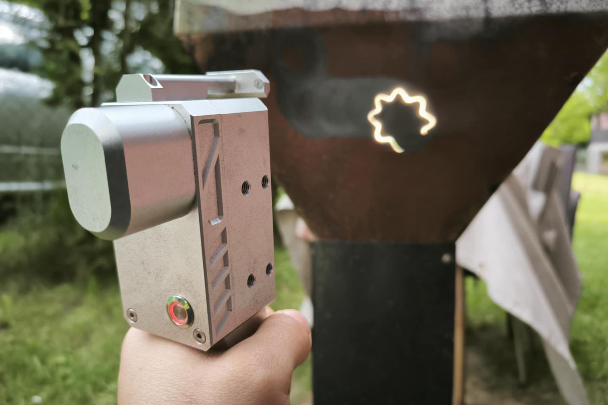 ČistýLaser - laserové čištění a gravírování foto 1