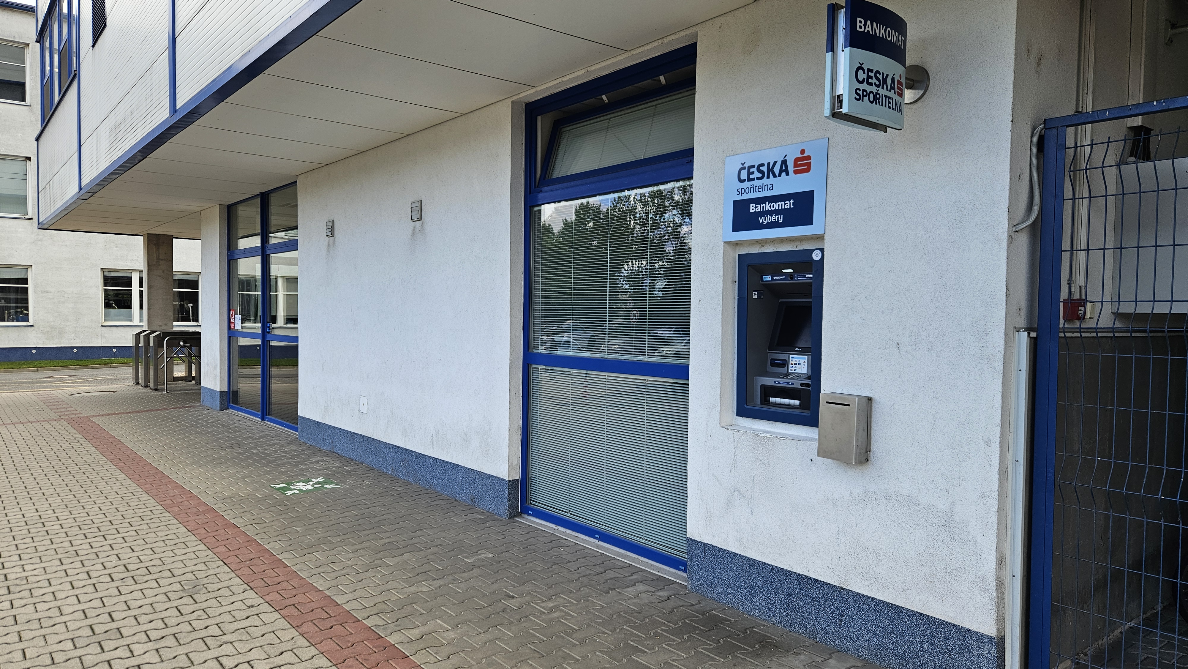 Bankomat České spořitelny foto 1