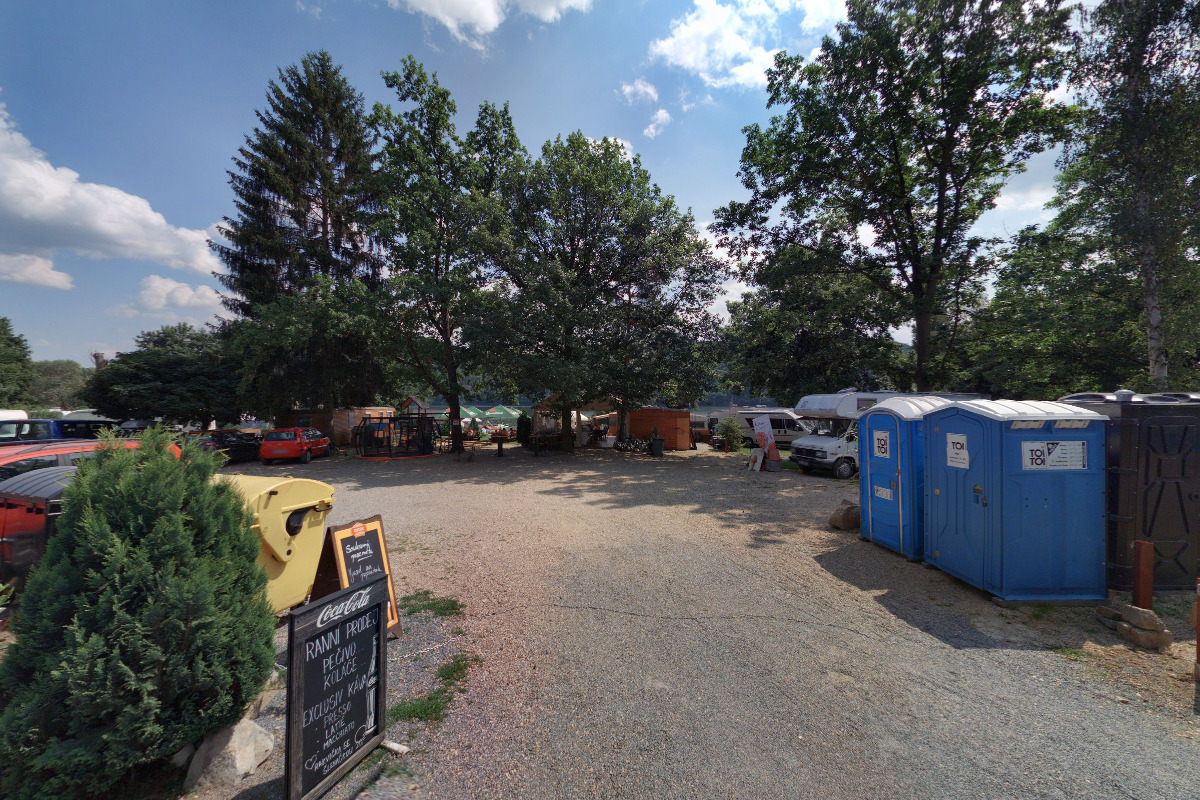 Občerstvení u půjčovny