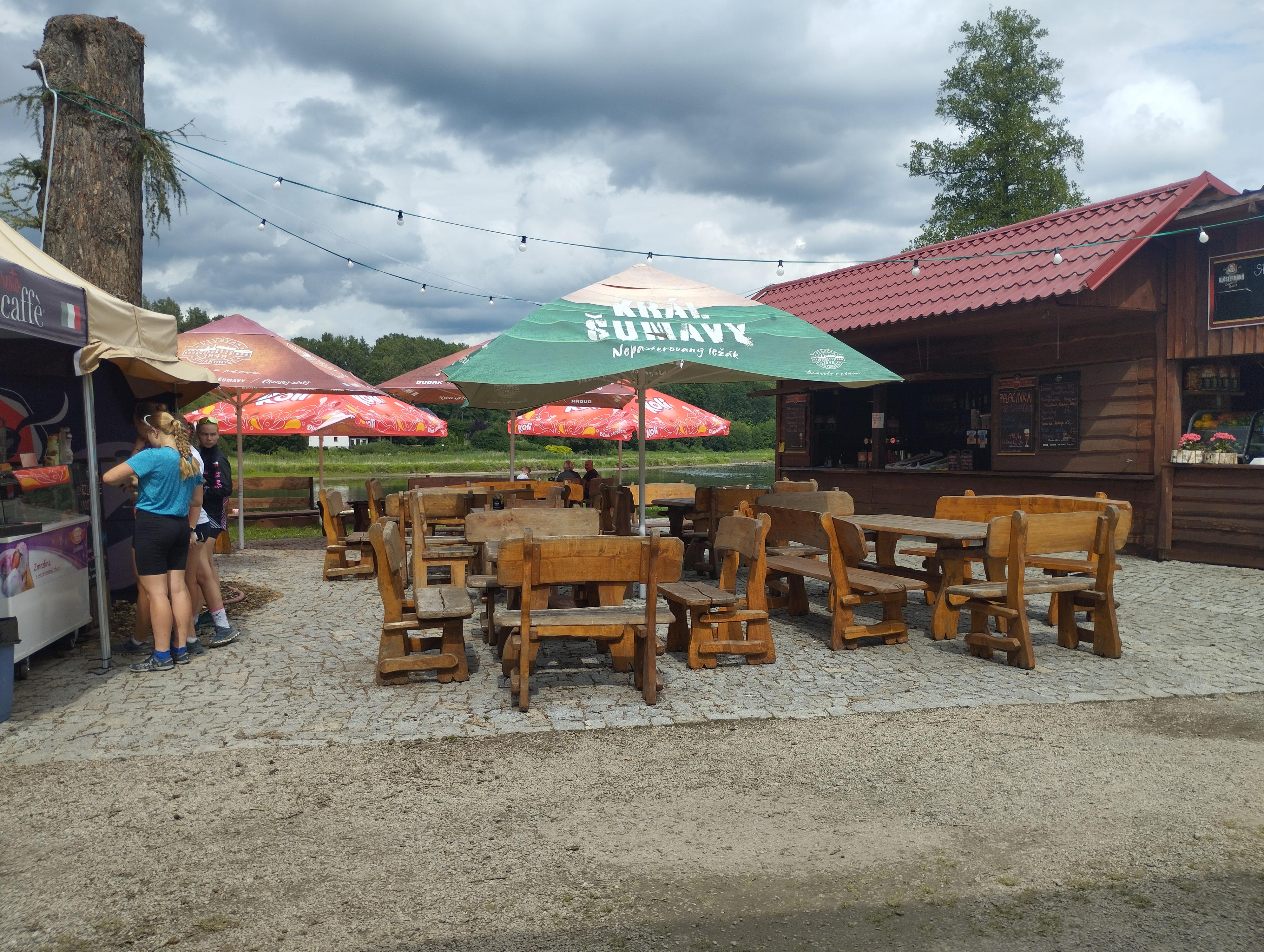 Restaurace u mostu foto 6