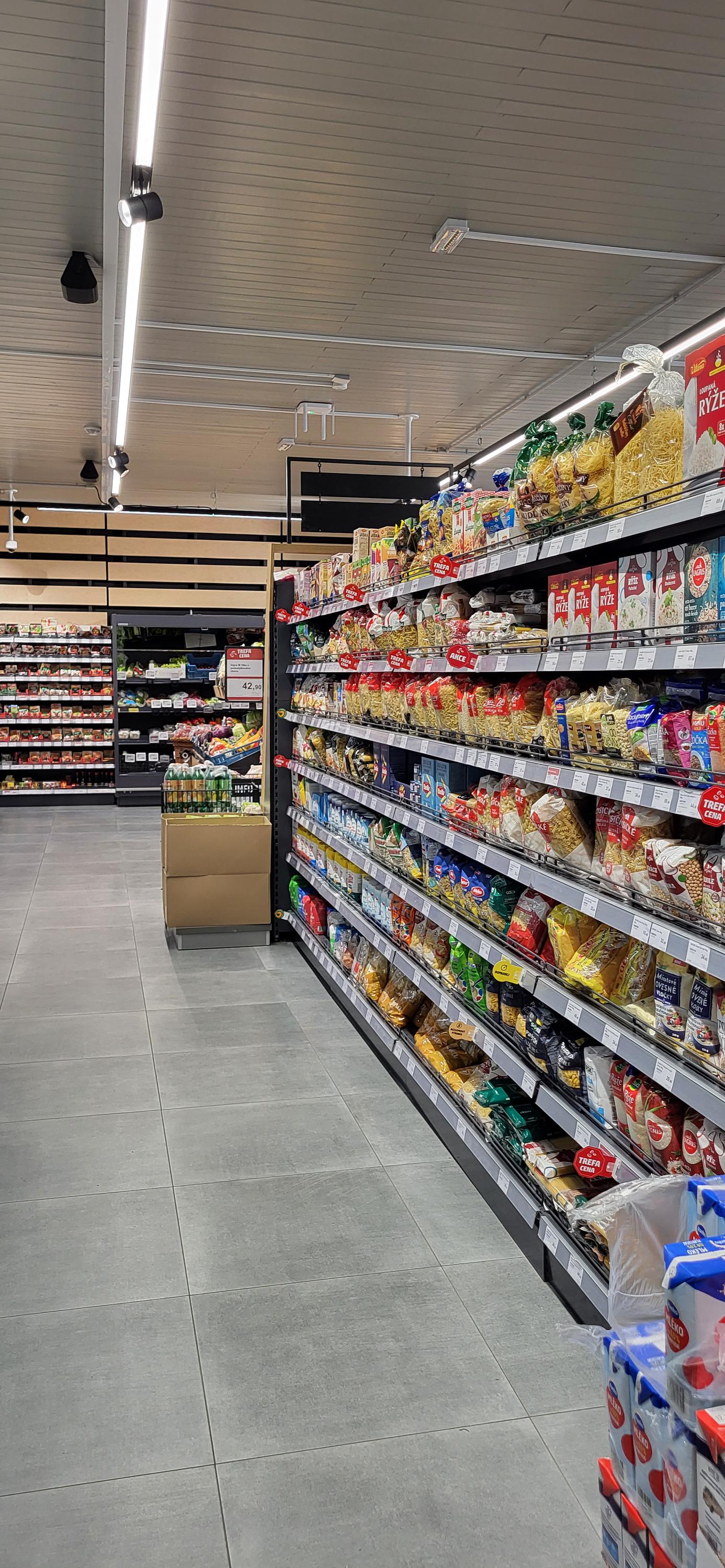 Supermarket Trefa foto 4