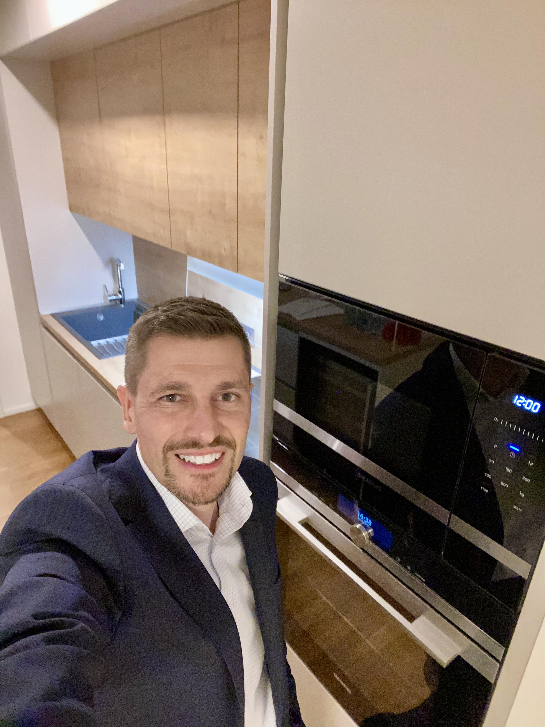 Realitní makléř Mgr. Jakub Švestka foto 4