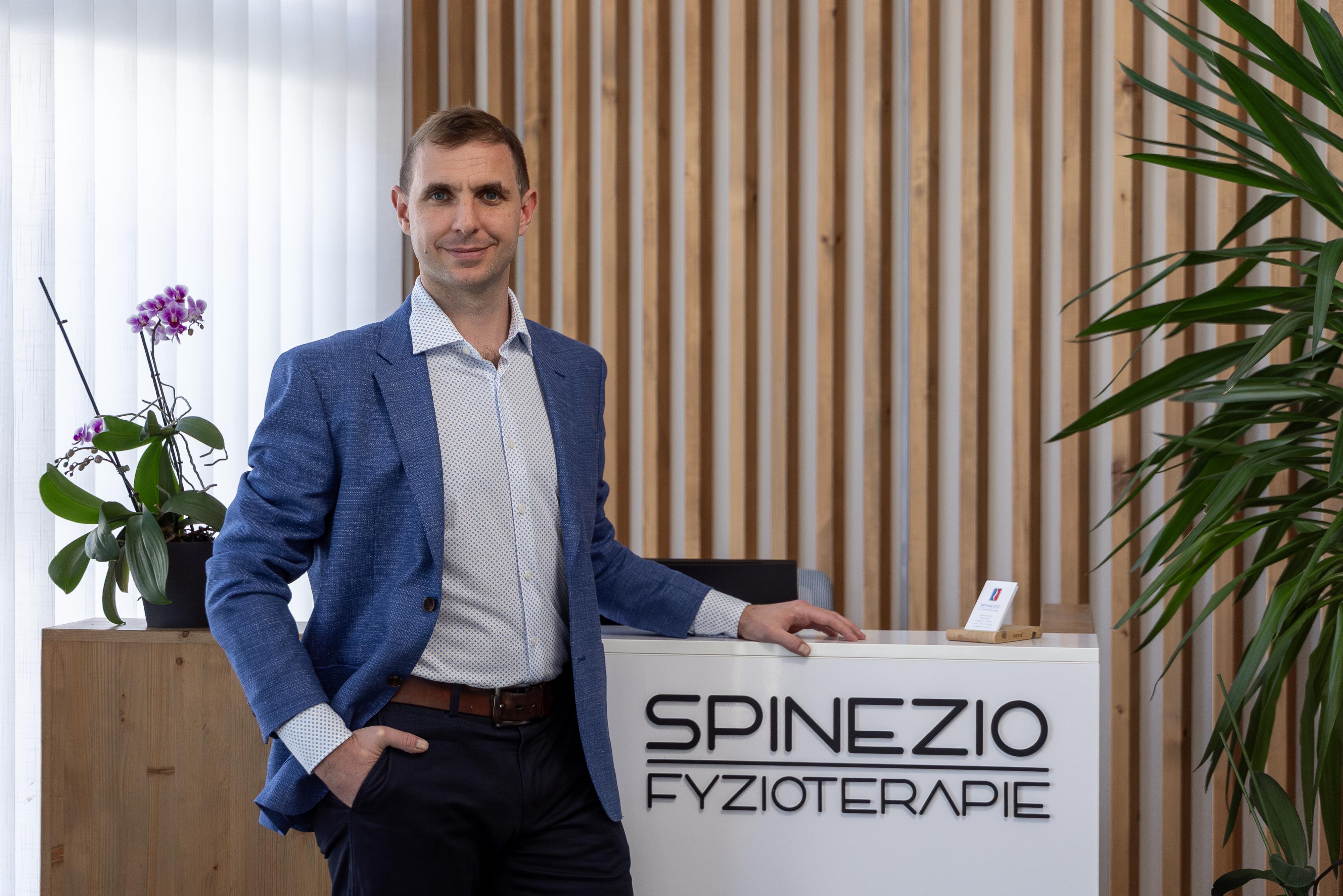 PhDr. Petr Zahradník, Ph.D. foto 2