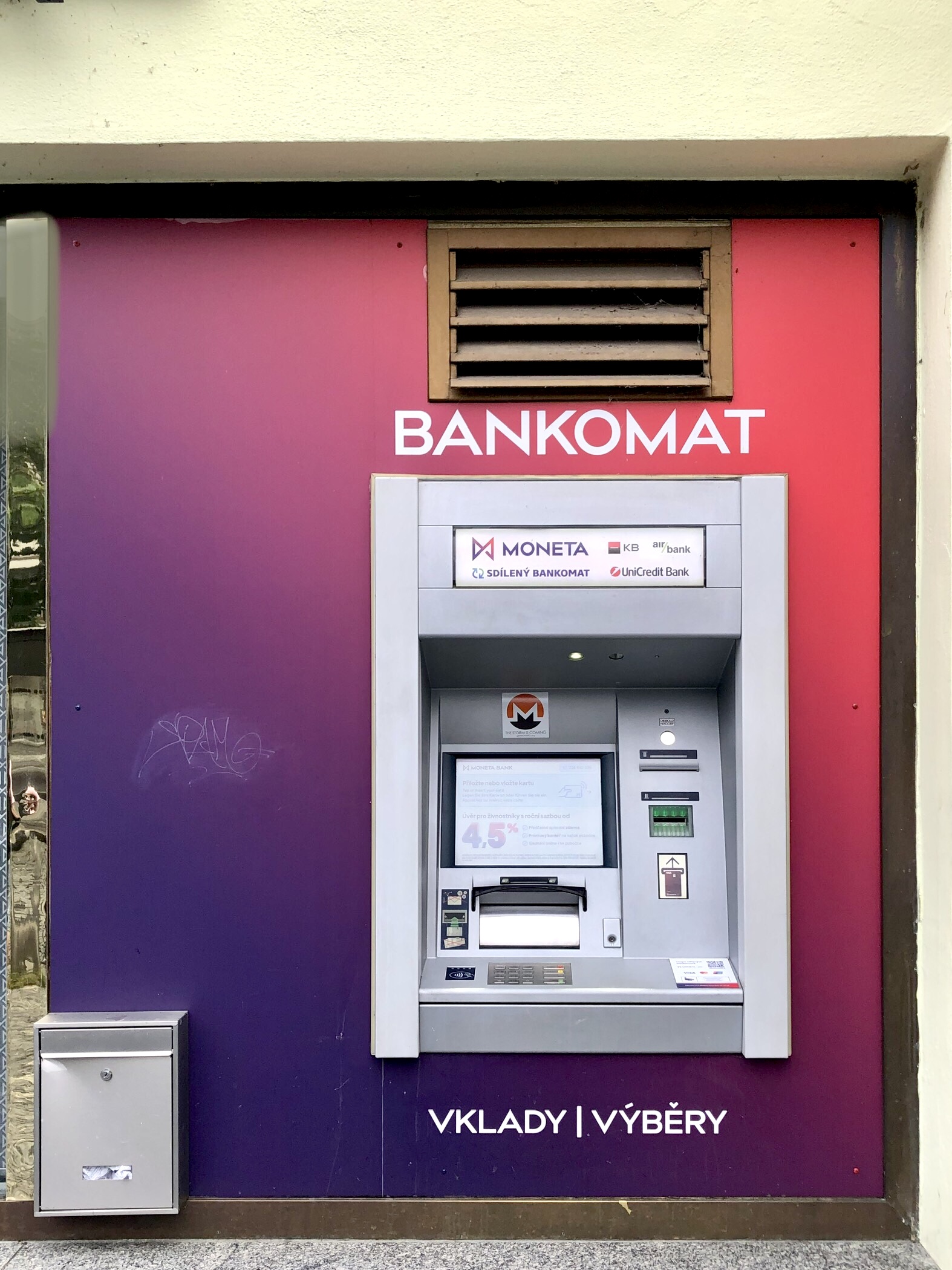 Bankomat MONETA Money Bank foto 2