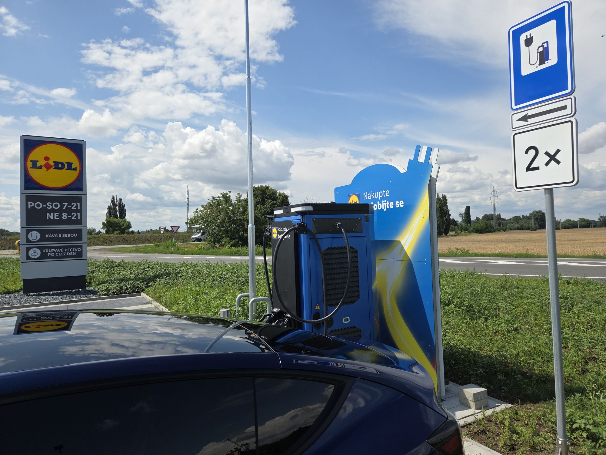 Nabíjecí stanice Lidl