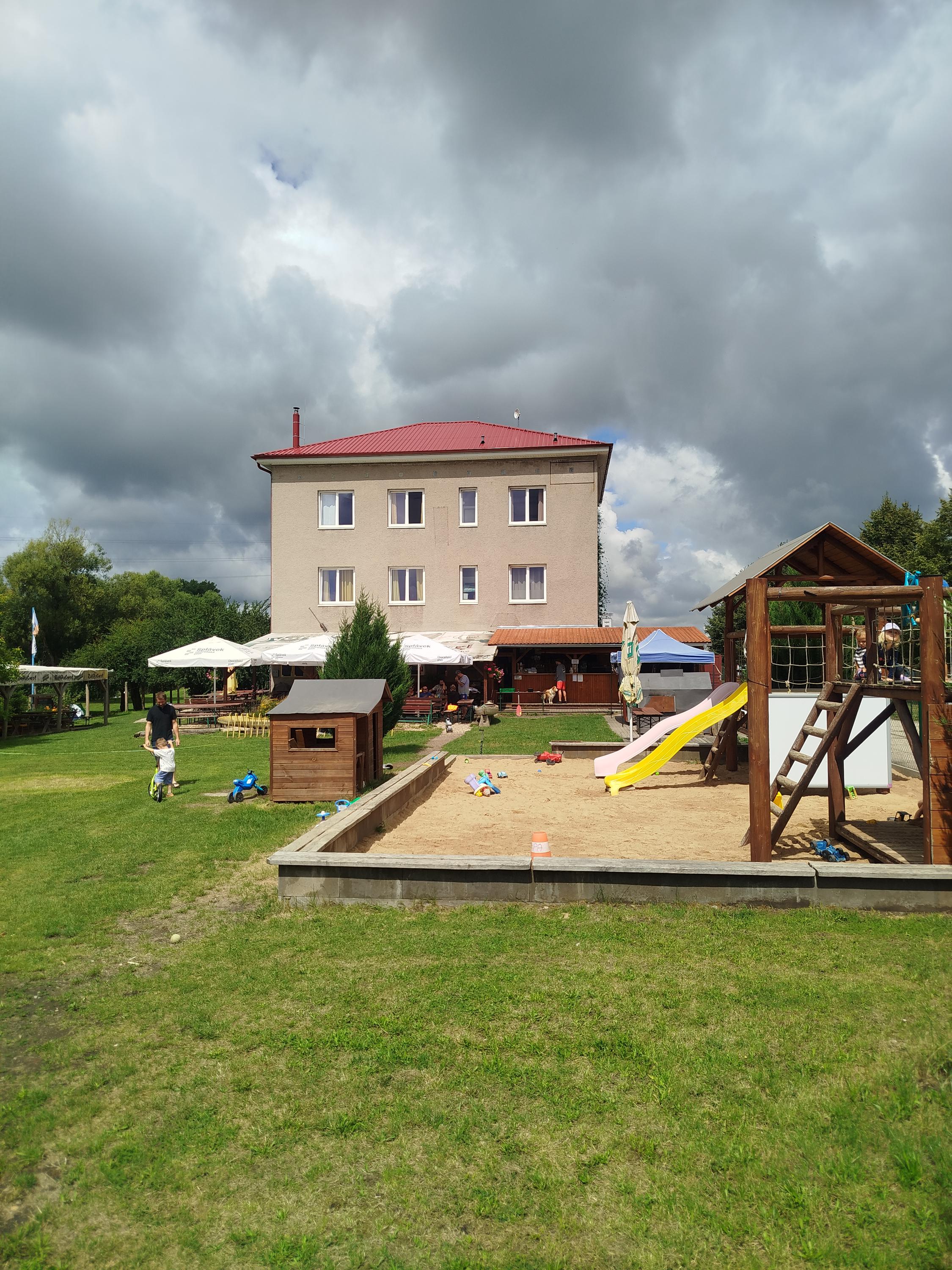 U kulaté báby foto 3