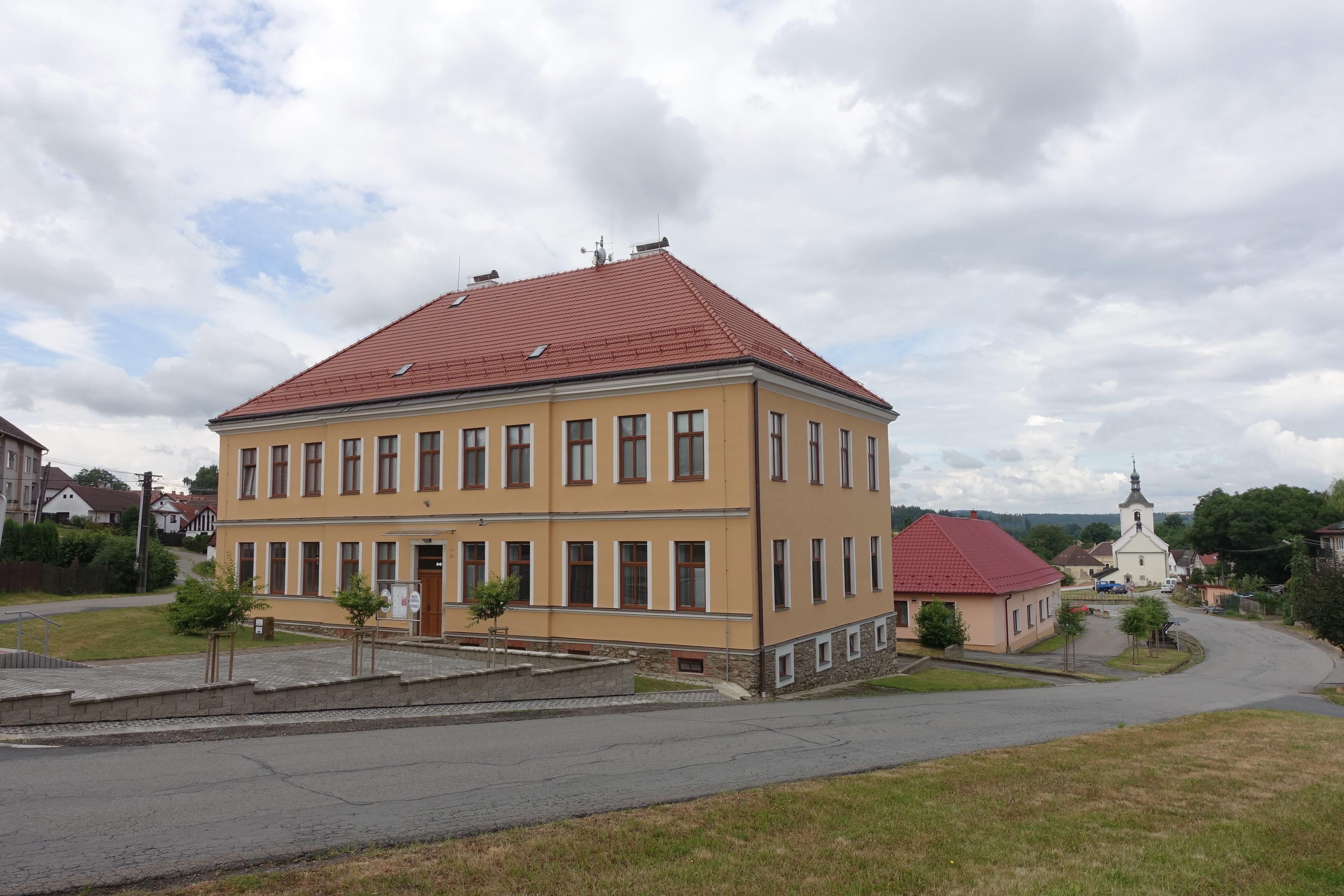 Pošná - obecní úřad foto 3