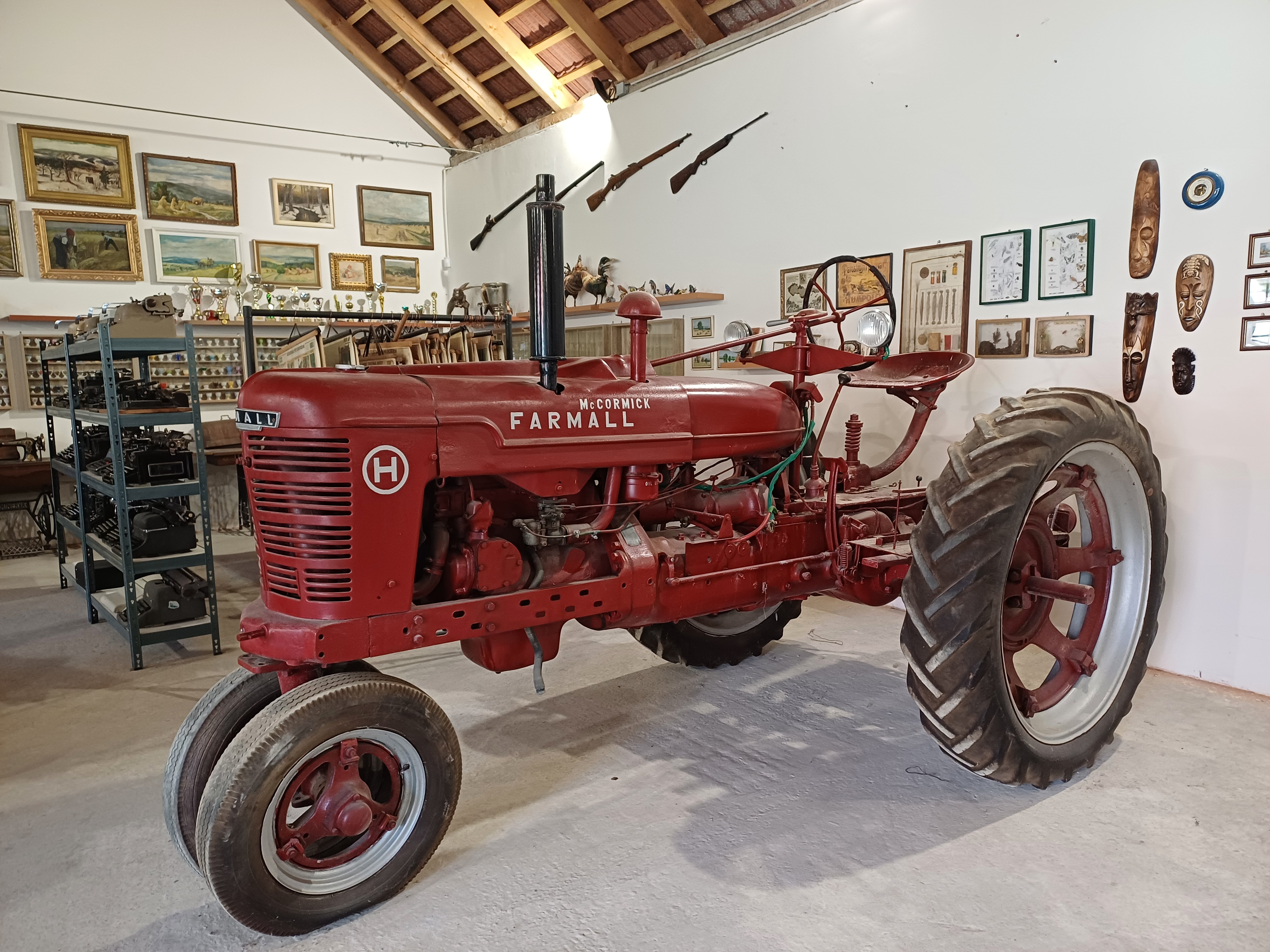 Muzeum traktorů a zemědělské techniky Chotouň foto 4