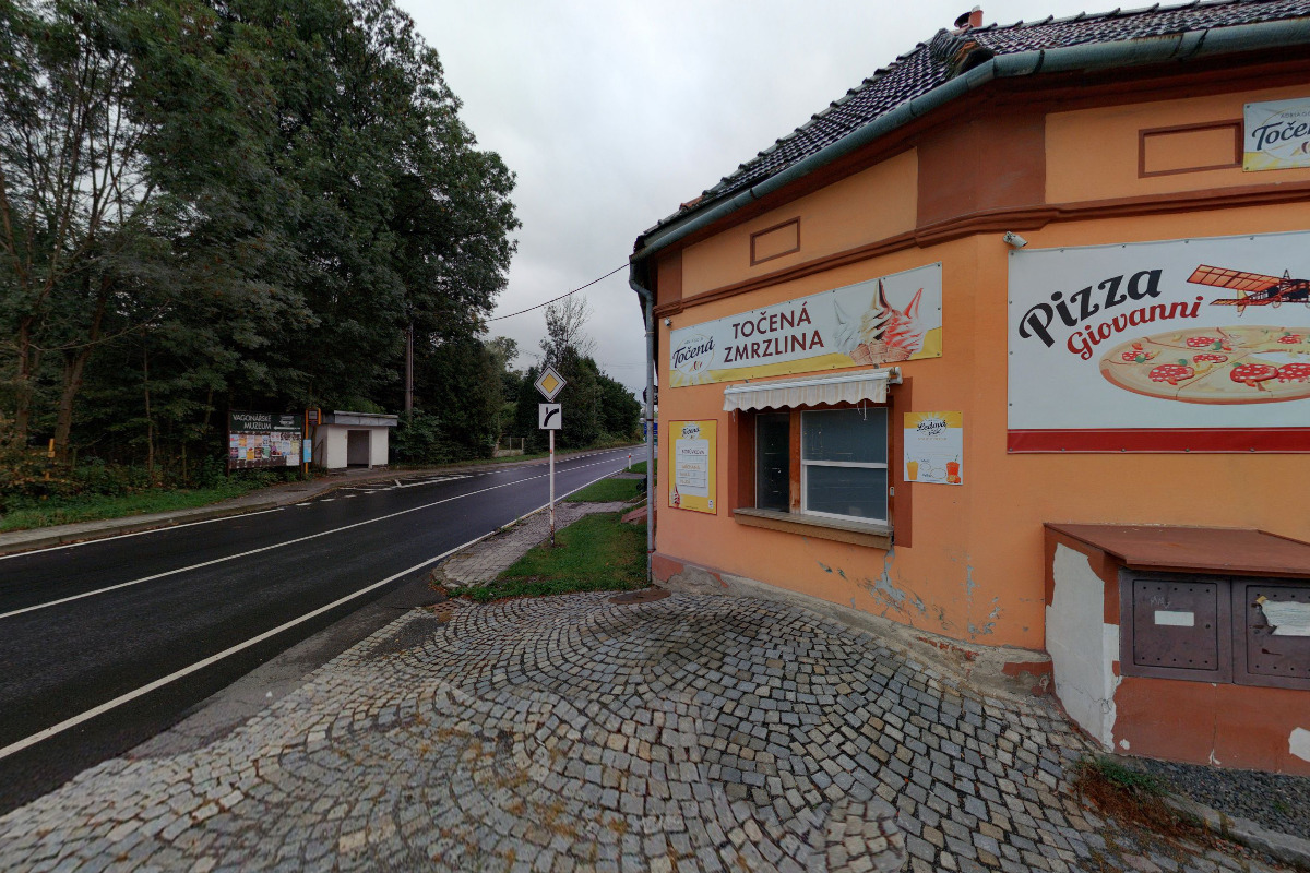 Zmrzlinový stánek Na Obecní foto 2