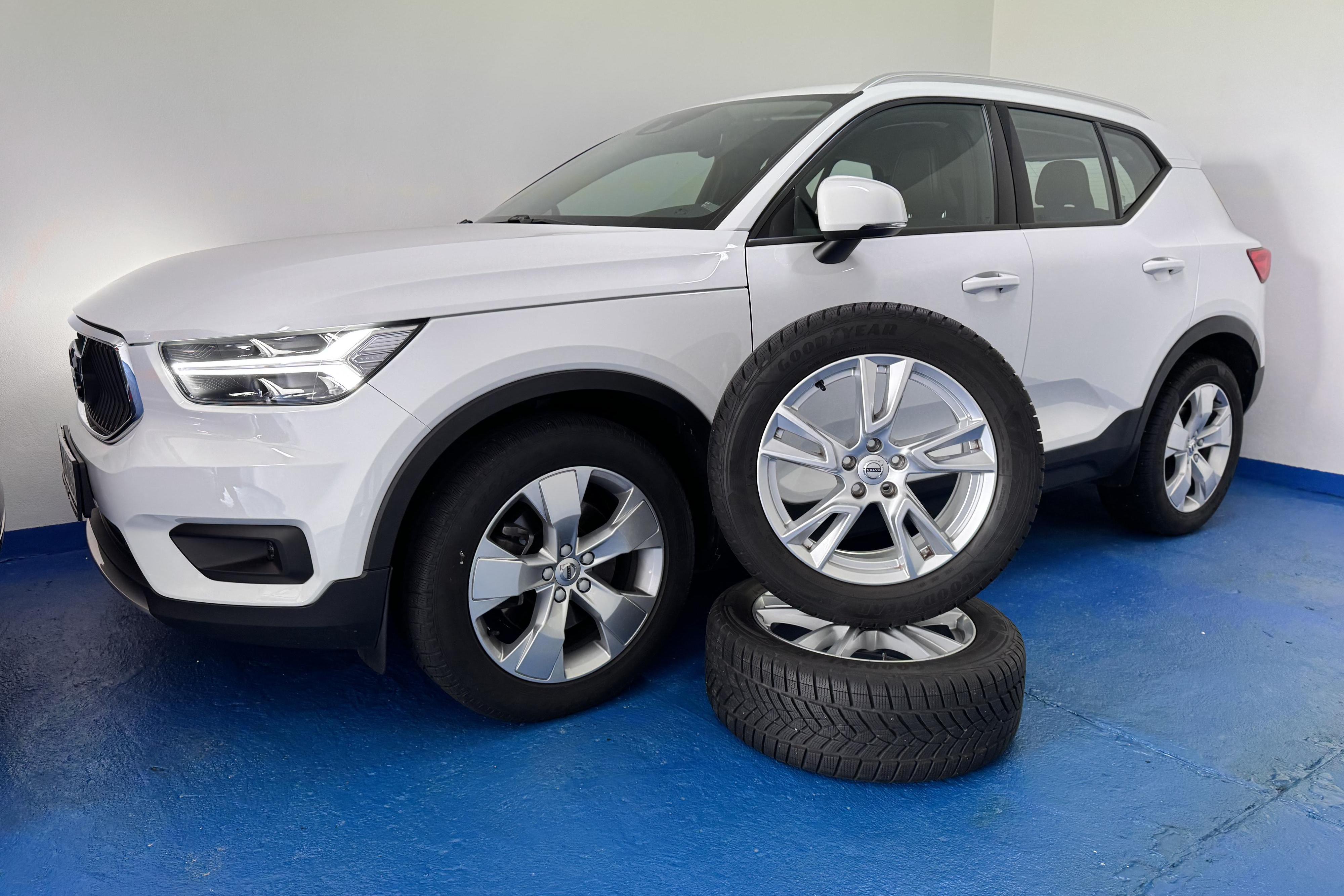 SERVIS VOLVO A ZIMNÍ SET KOL ZDARMA