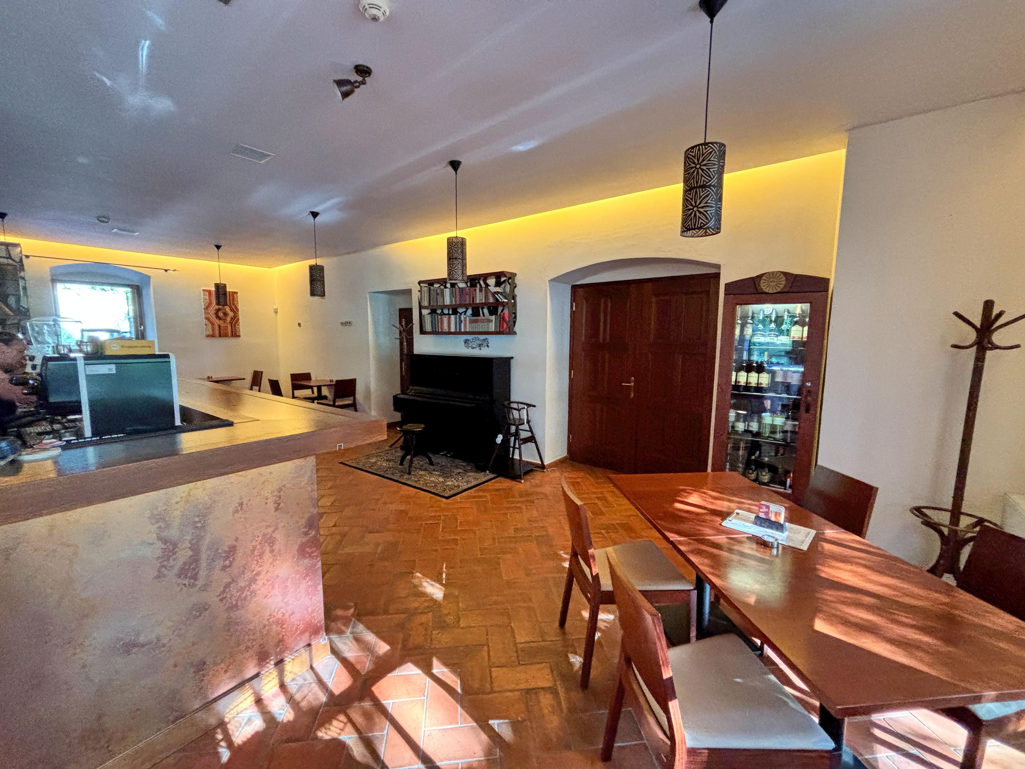 Zámecká kavárna Žinkovy foto 4