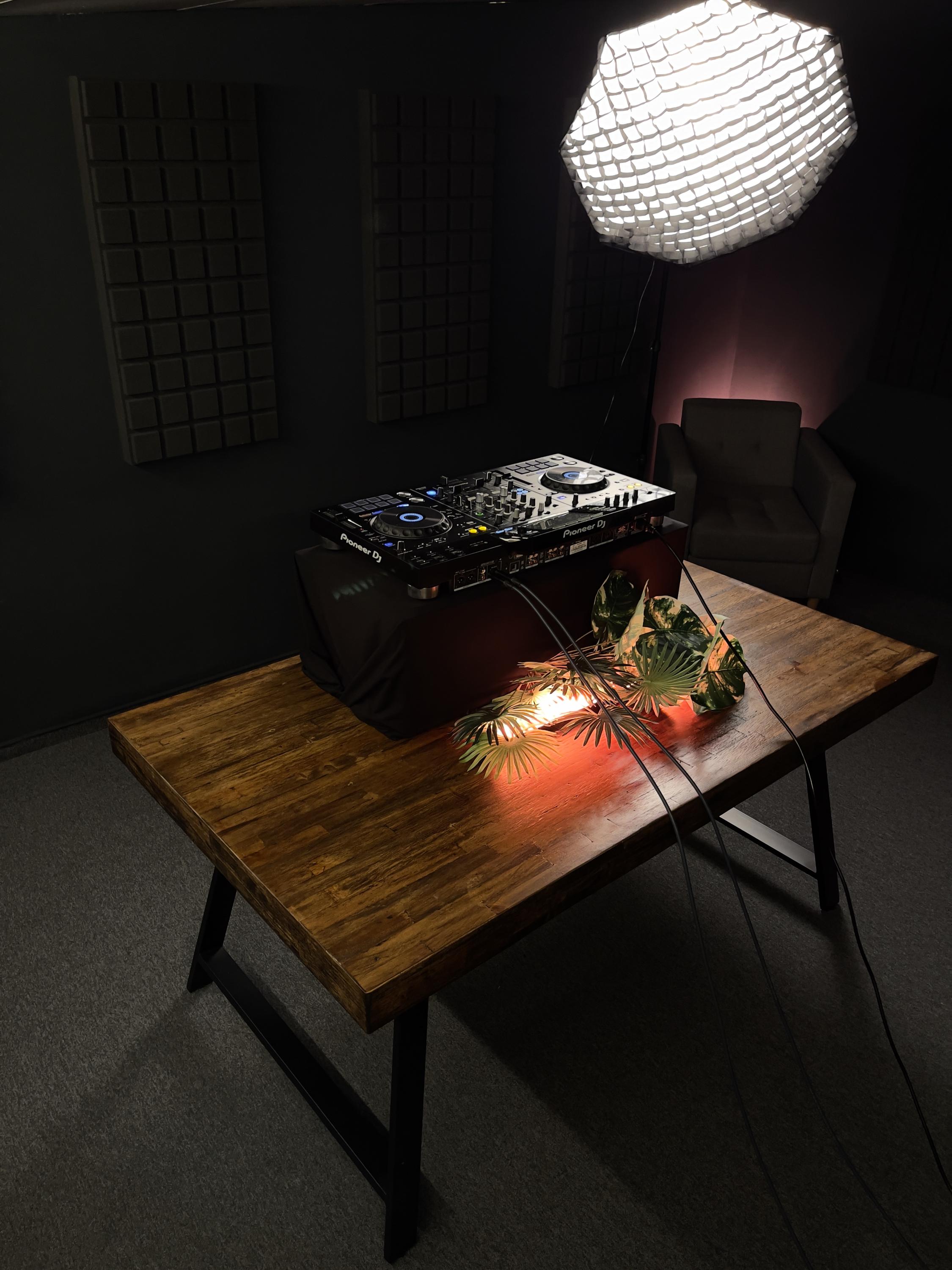 DJ Škola - ICELAB ACADEMY foto 2