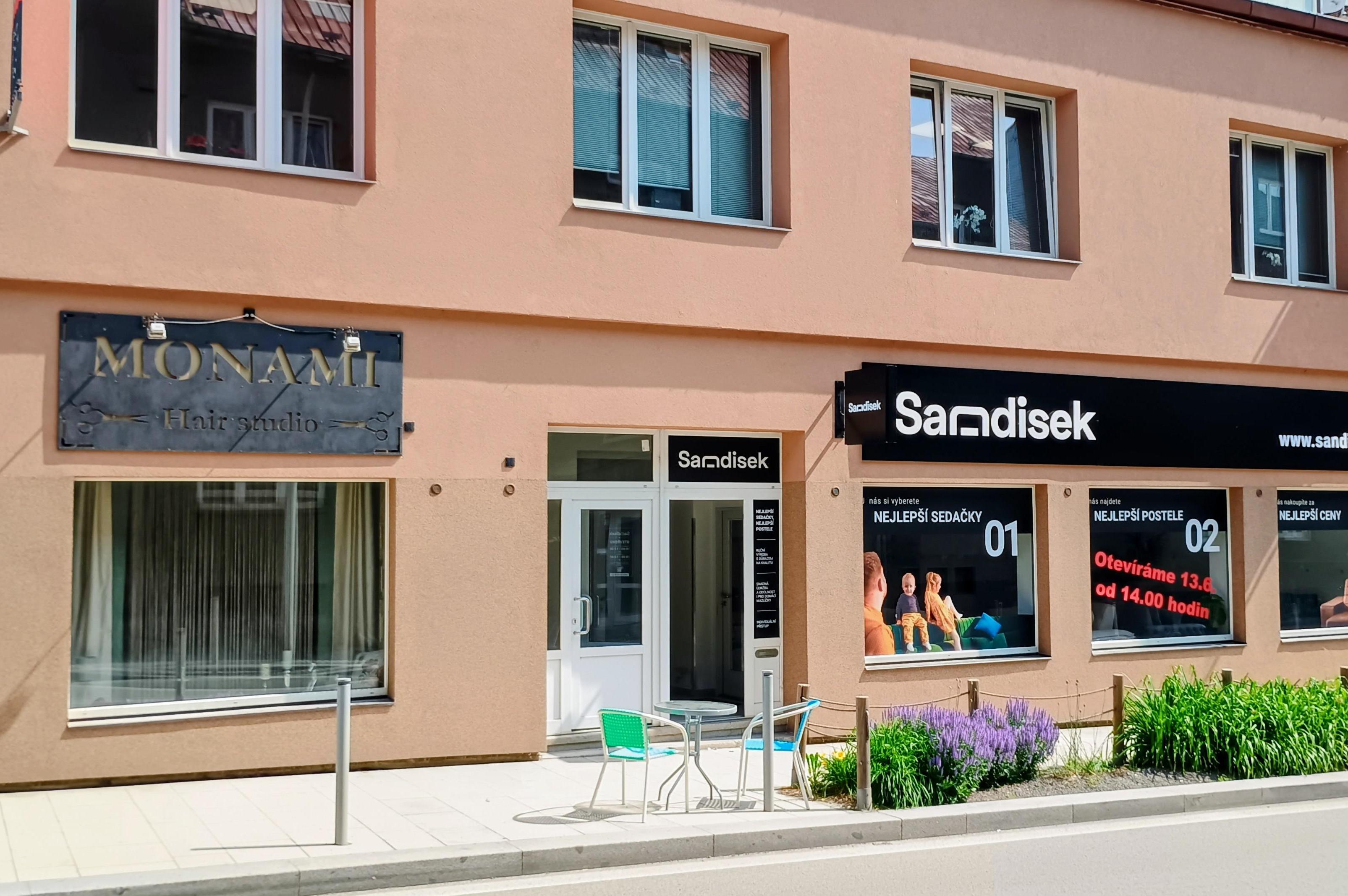 Monami - Faladová Olga