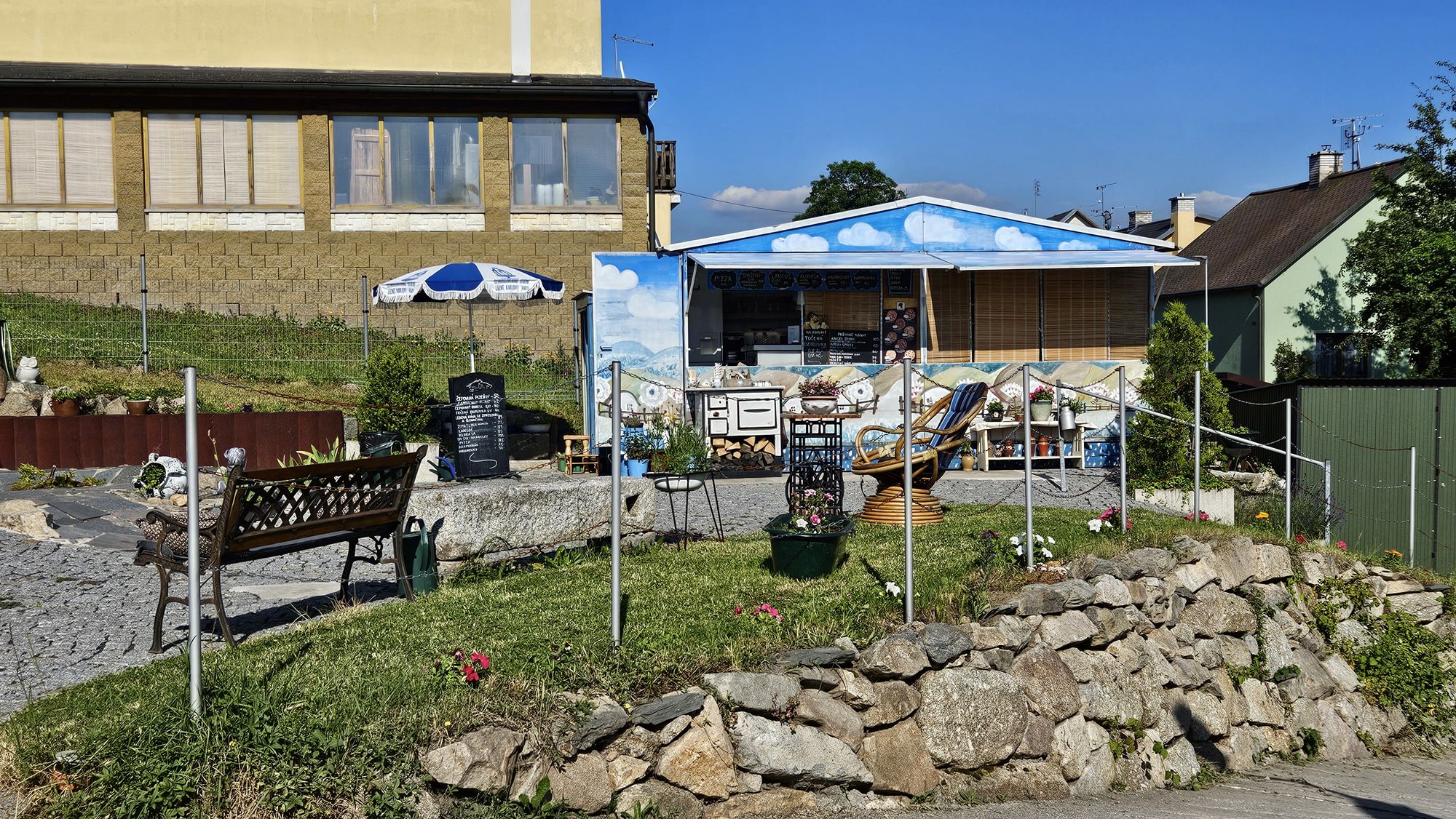 Zahradní bistro foto 2