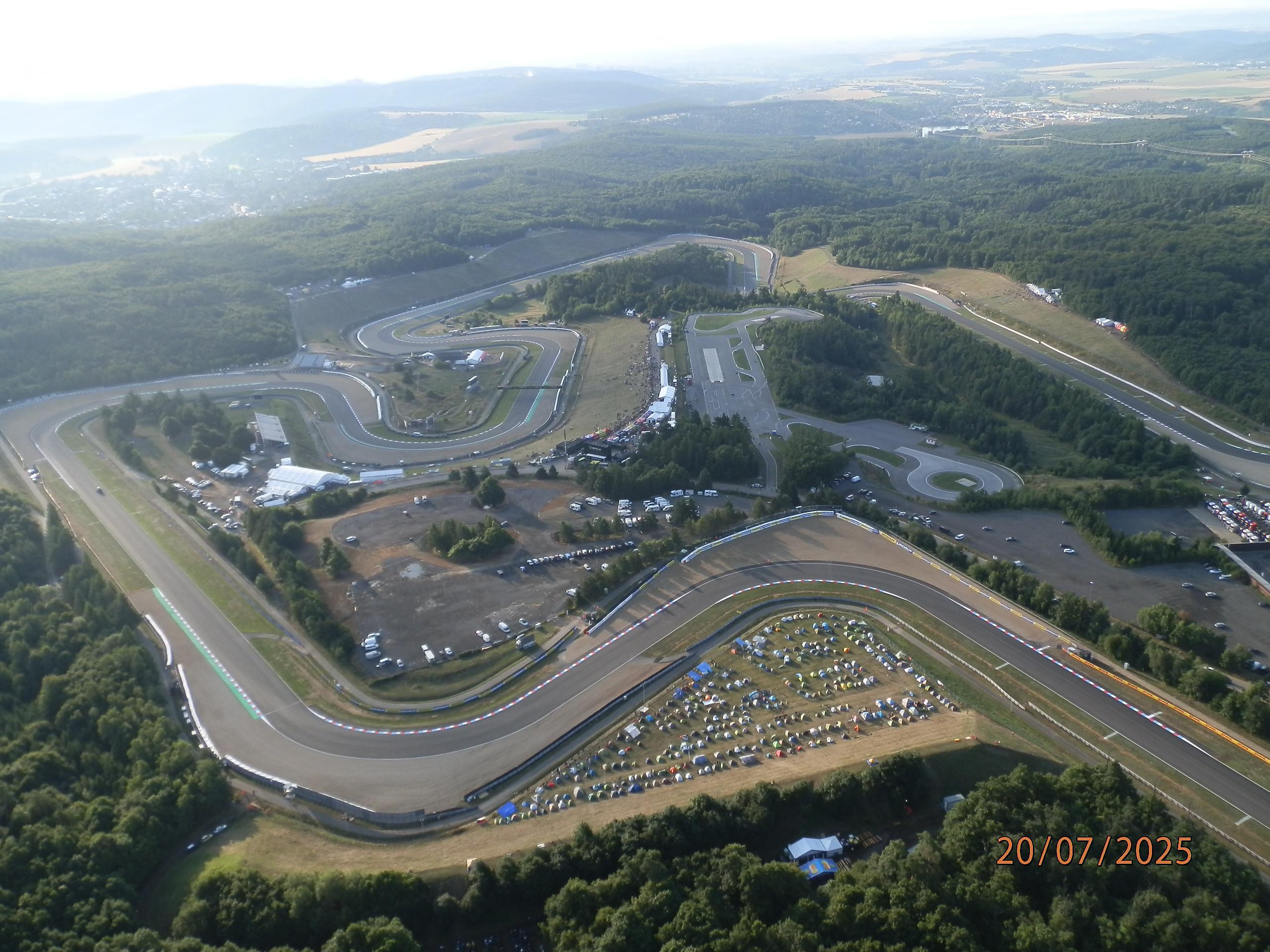 Masarykův okruh - CREDITAS Autodrom Brno foto 5