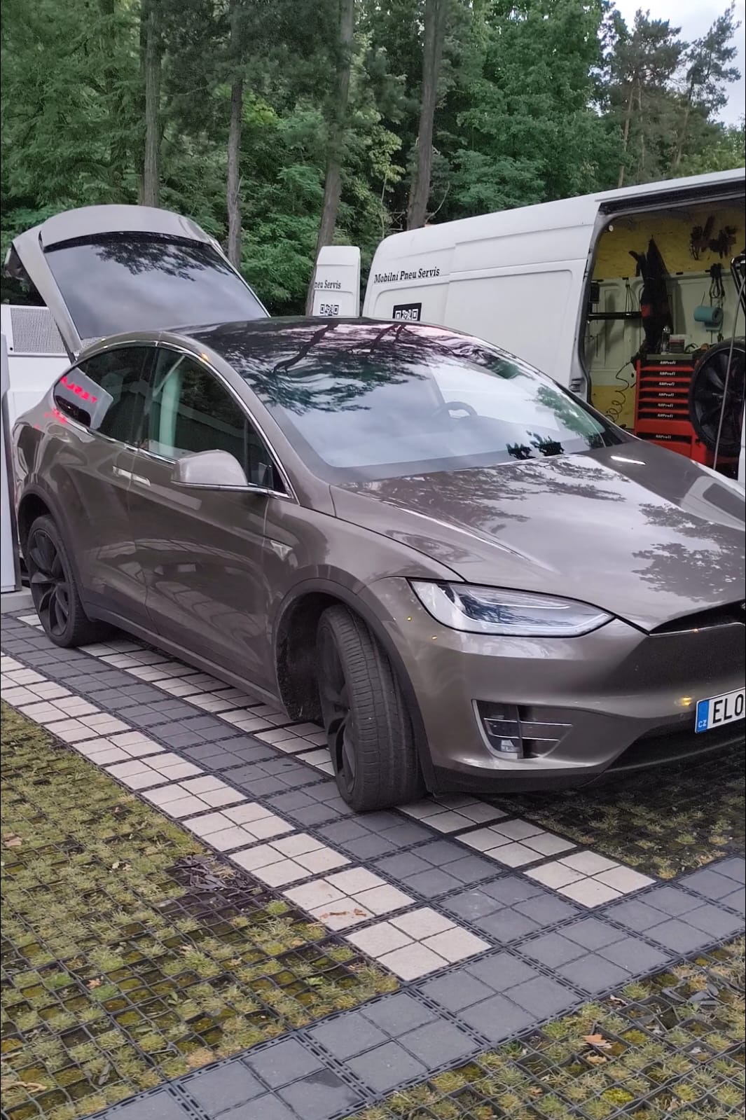 Mobilní pneuservis Prof.Rychlost foto 3