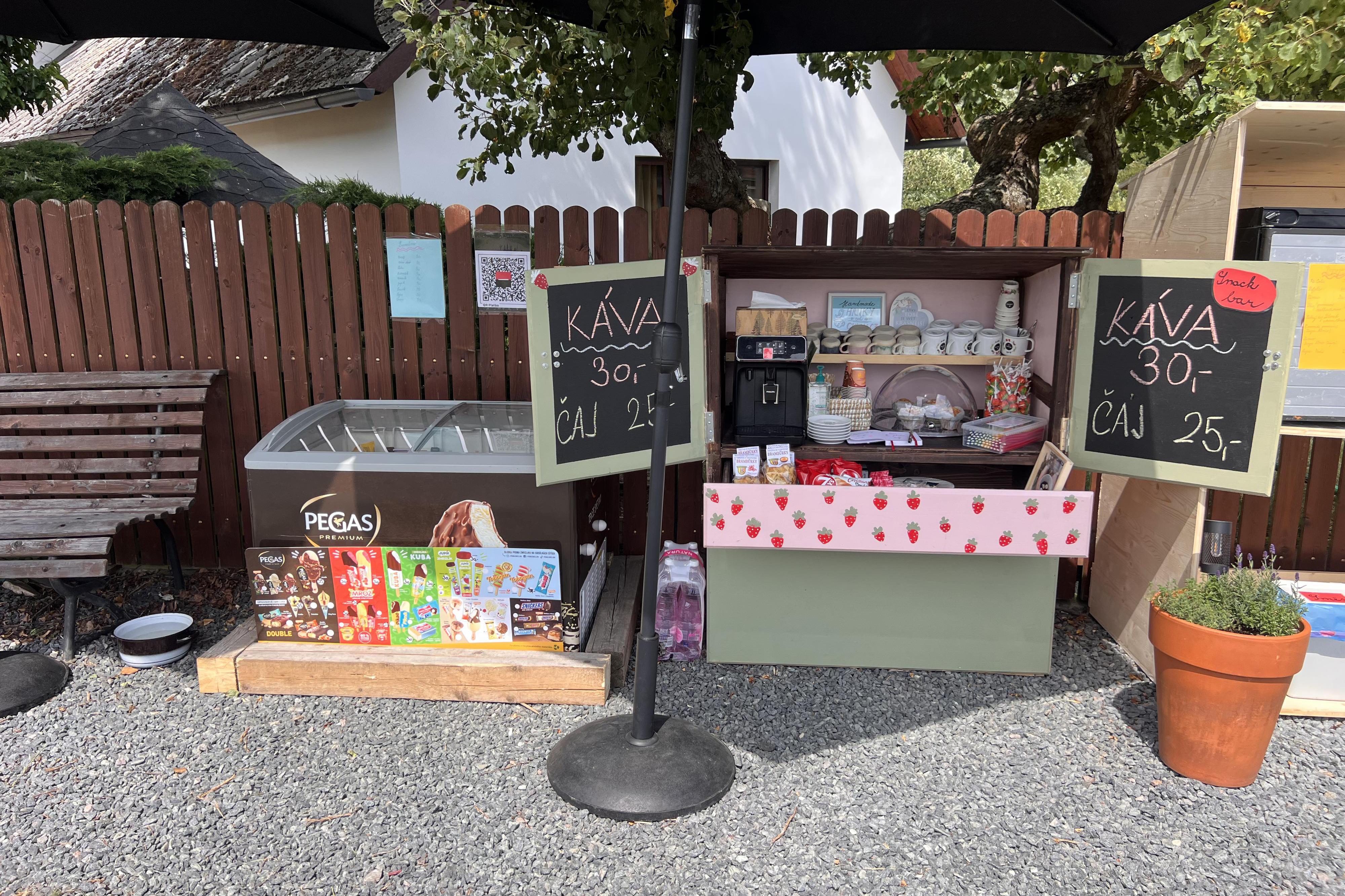Samoobslužný bar u jahodové Víly