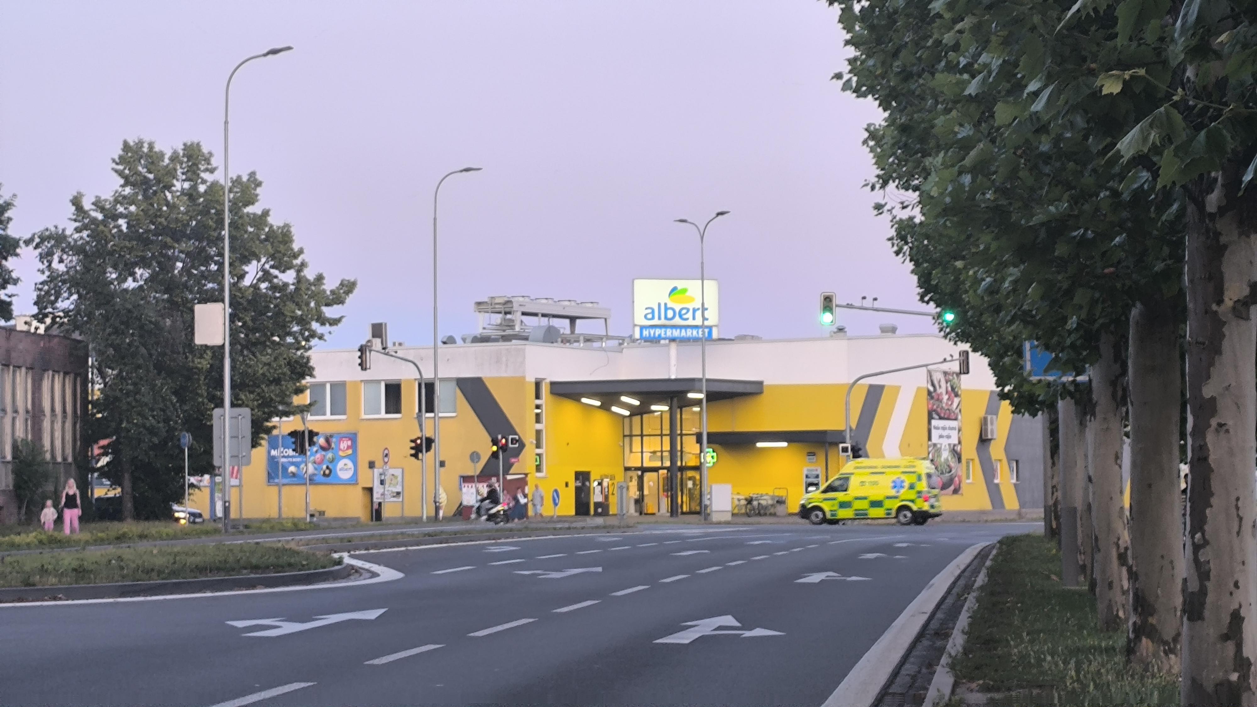 Albert Hypermarket foto 6