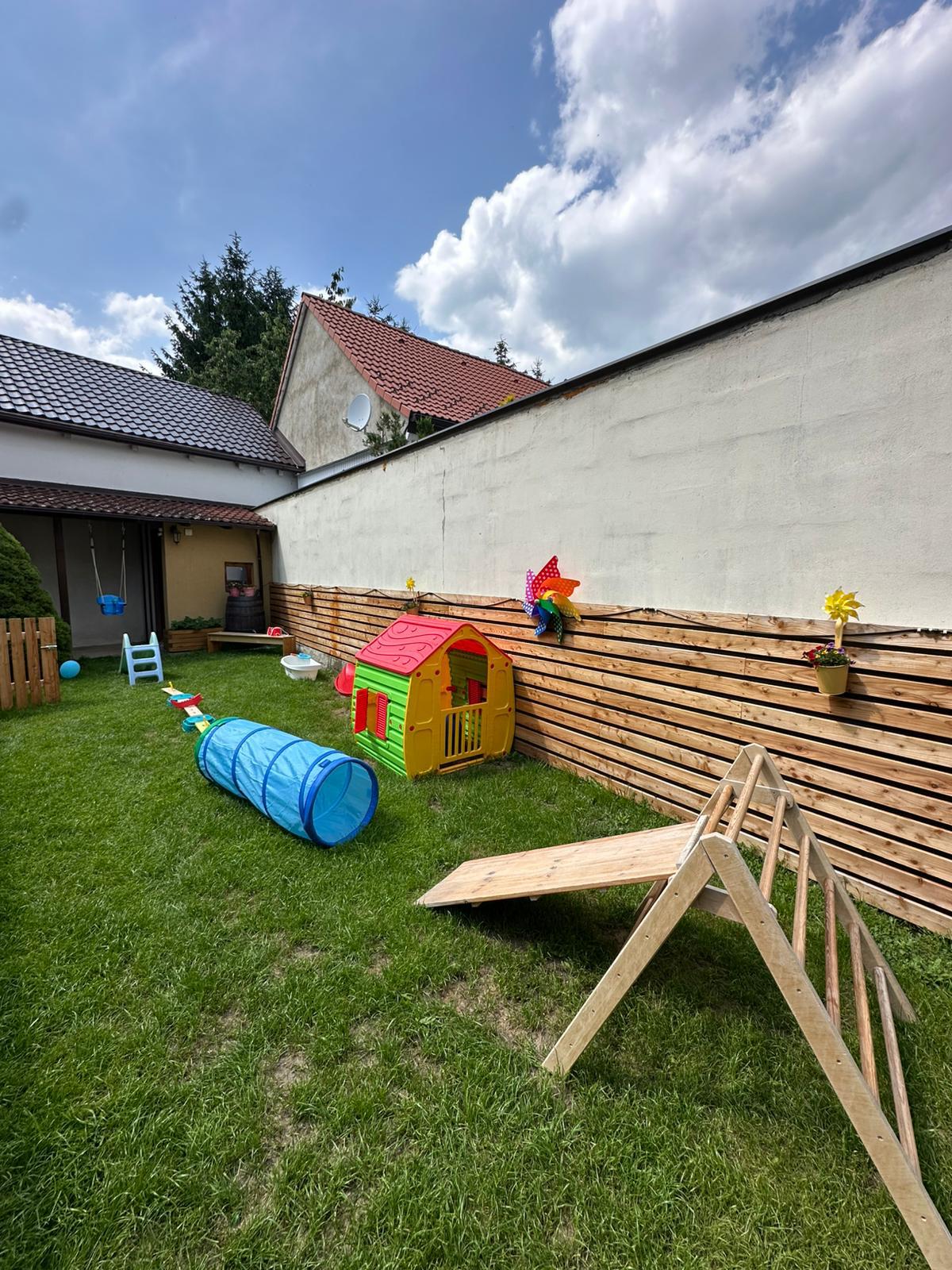 Maxíkova jazyková školka a jesle foto 3