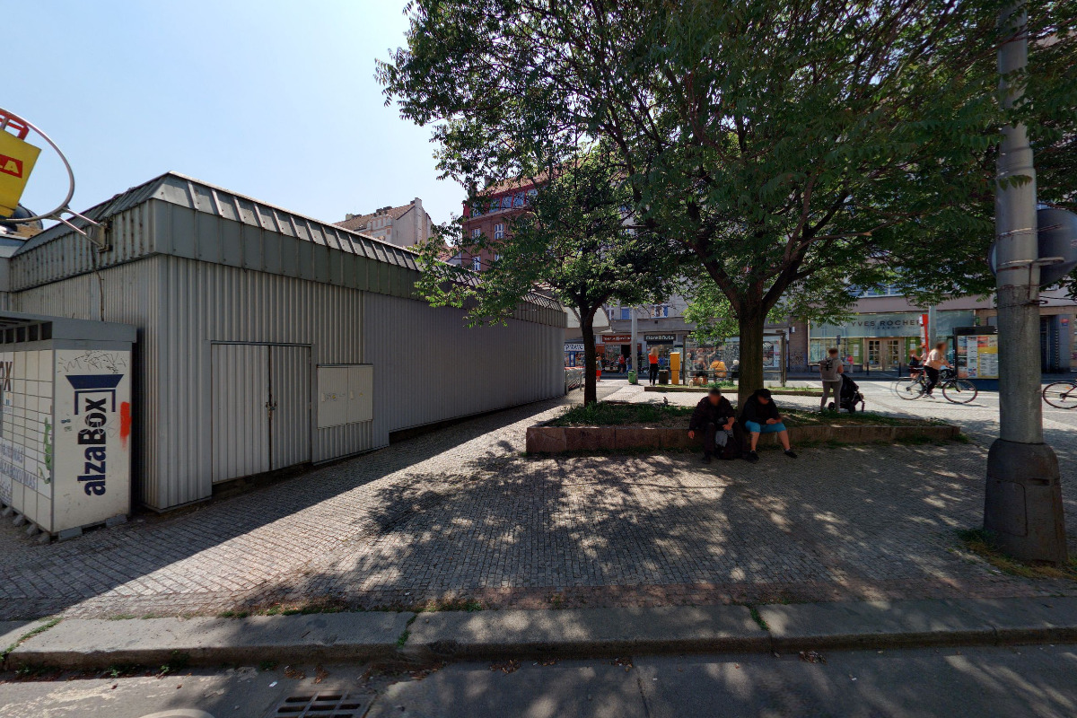 Dr. Max - výdejní box foto 1