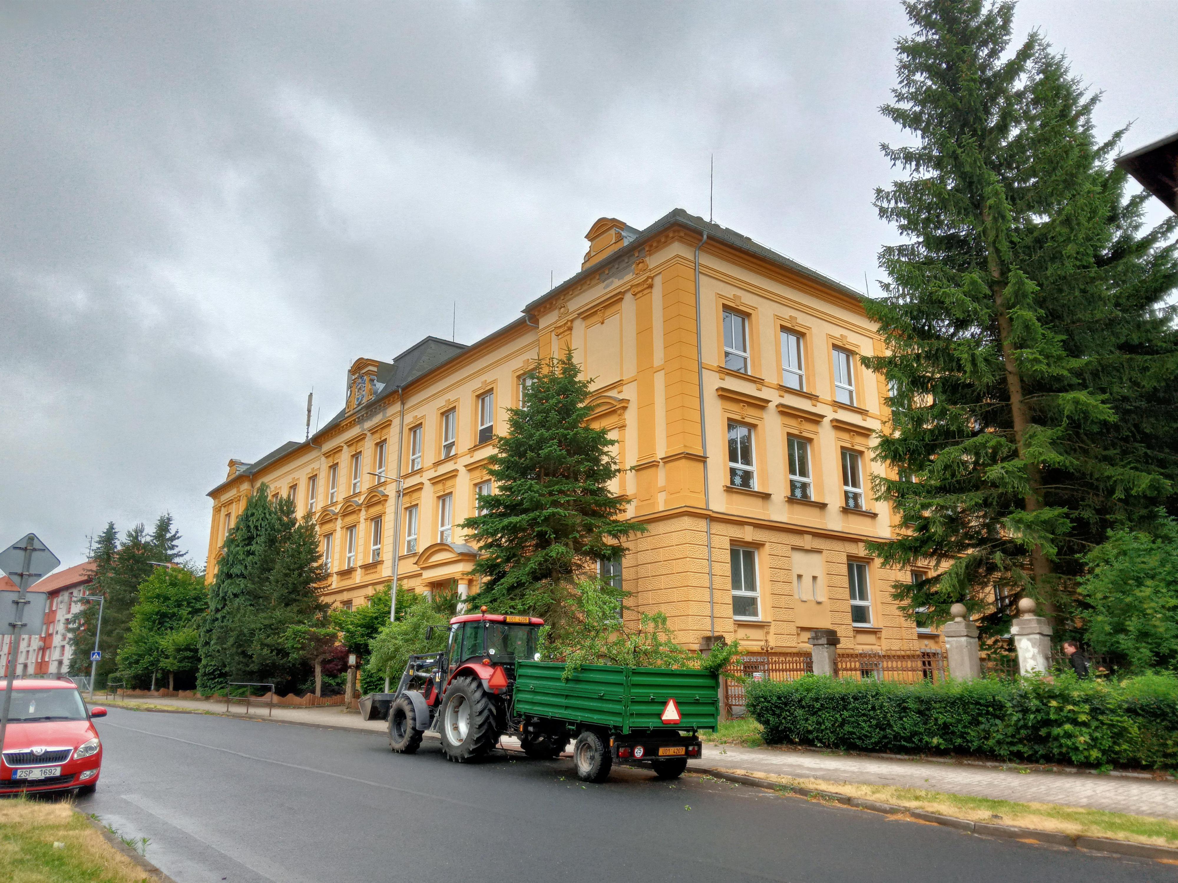 Základní škola a Mateřská škola Vejprty foto 4