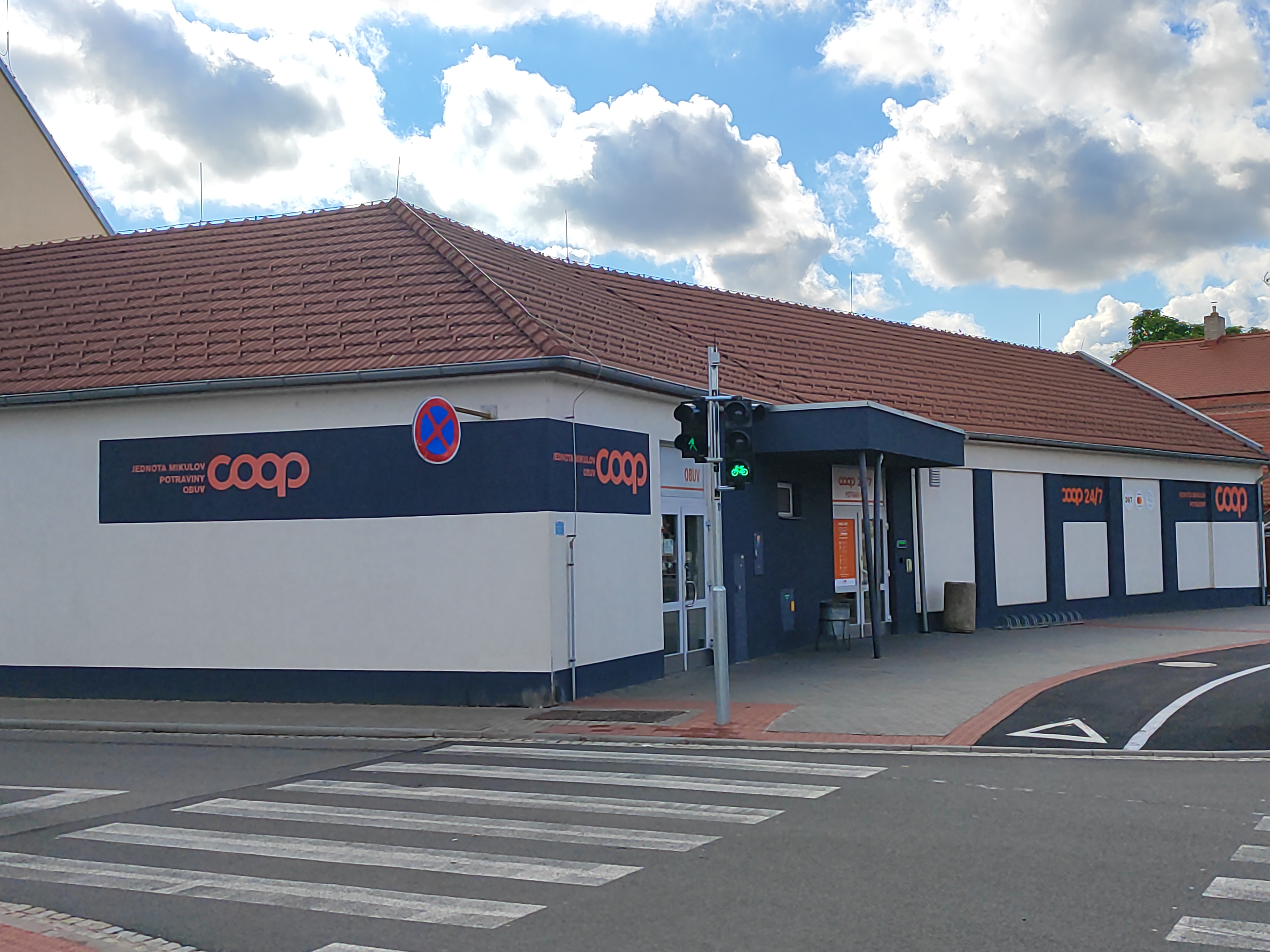 COOP - Jednota, spotřební družstvo v Mikulově foto 3