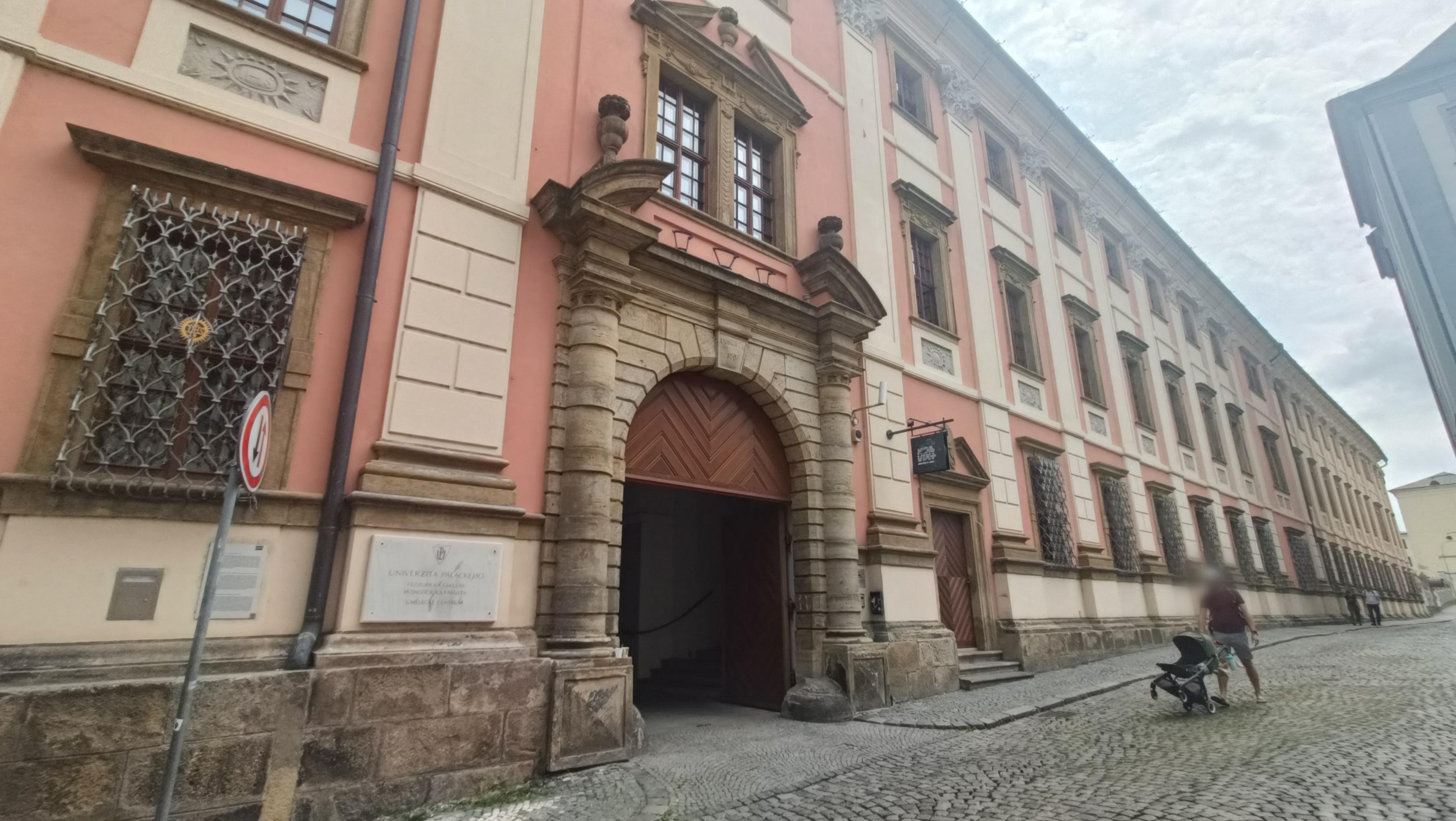 Univerzita Palackého v Olomouci - Katedra křesťanské výchovy Cyrilometodějské teologické fakulty