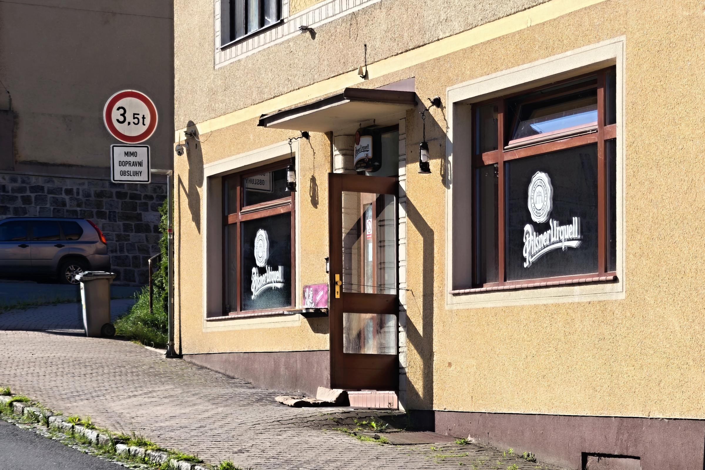 BAR Kácek foto 2