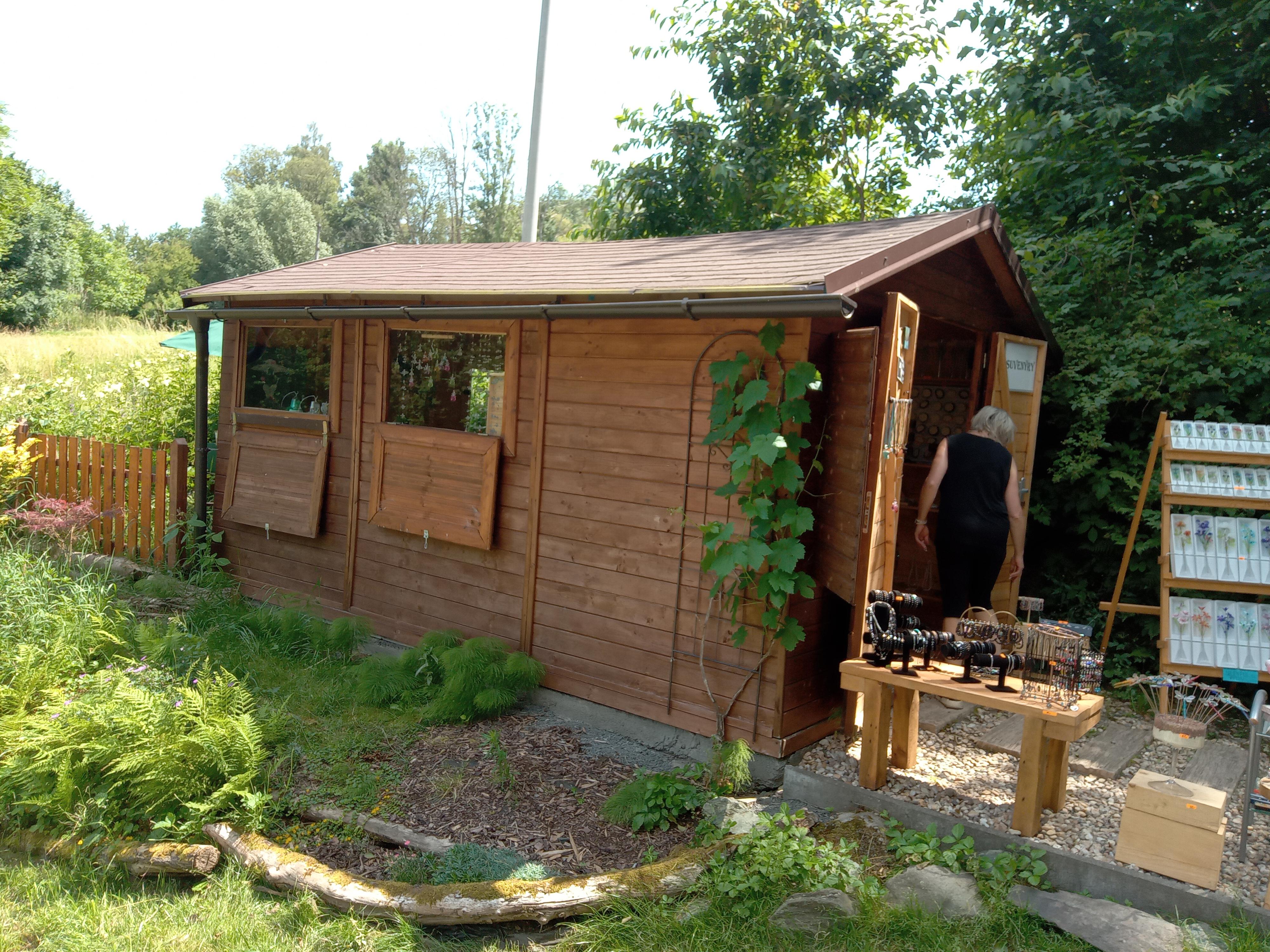 Stánek se suvenýry