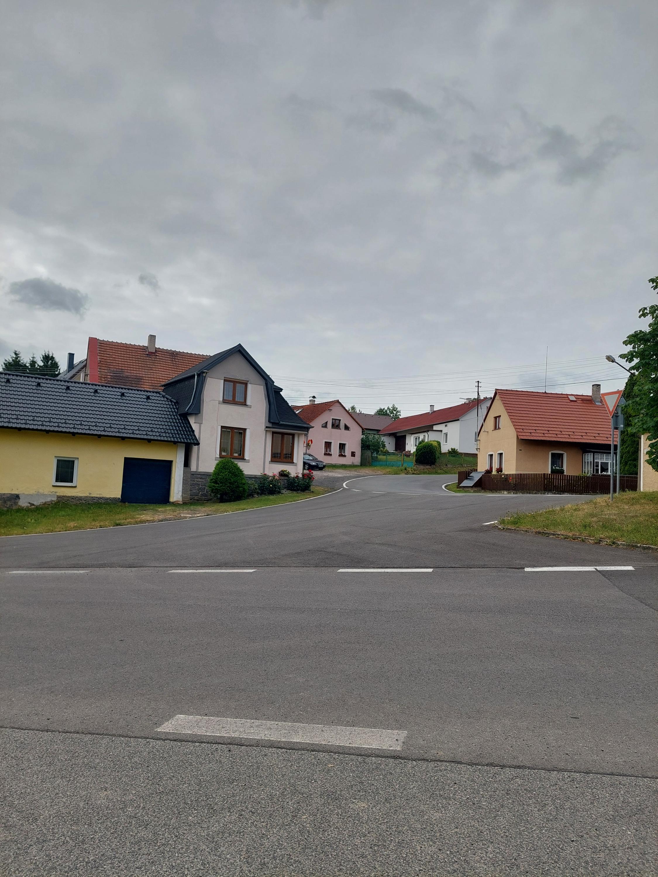 Újezd - obecní úřad foto 2