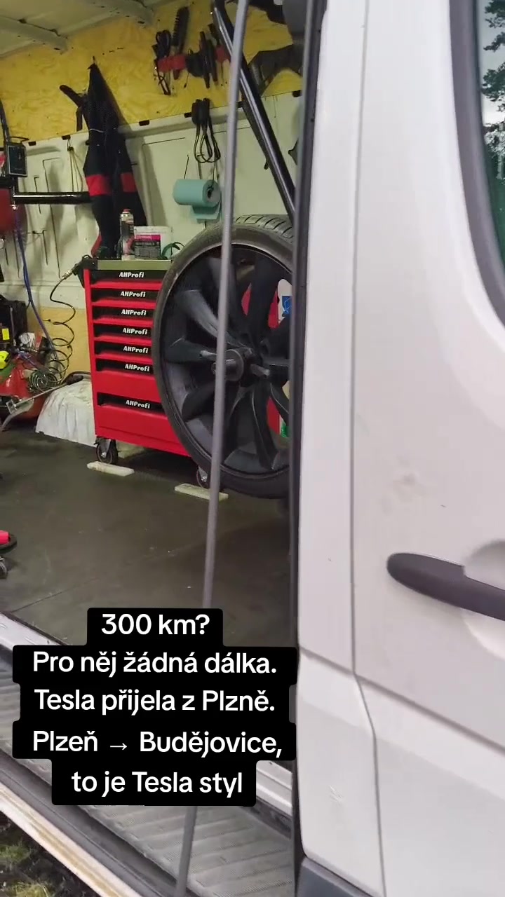 Mobilní pneuservis Prof.Rychlost foto 2 (náhled videa)