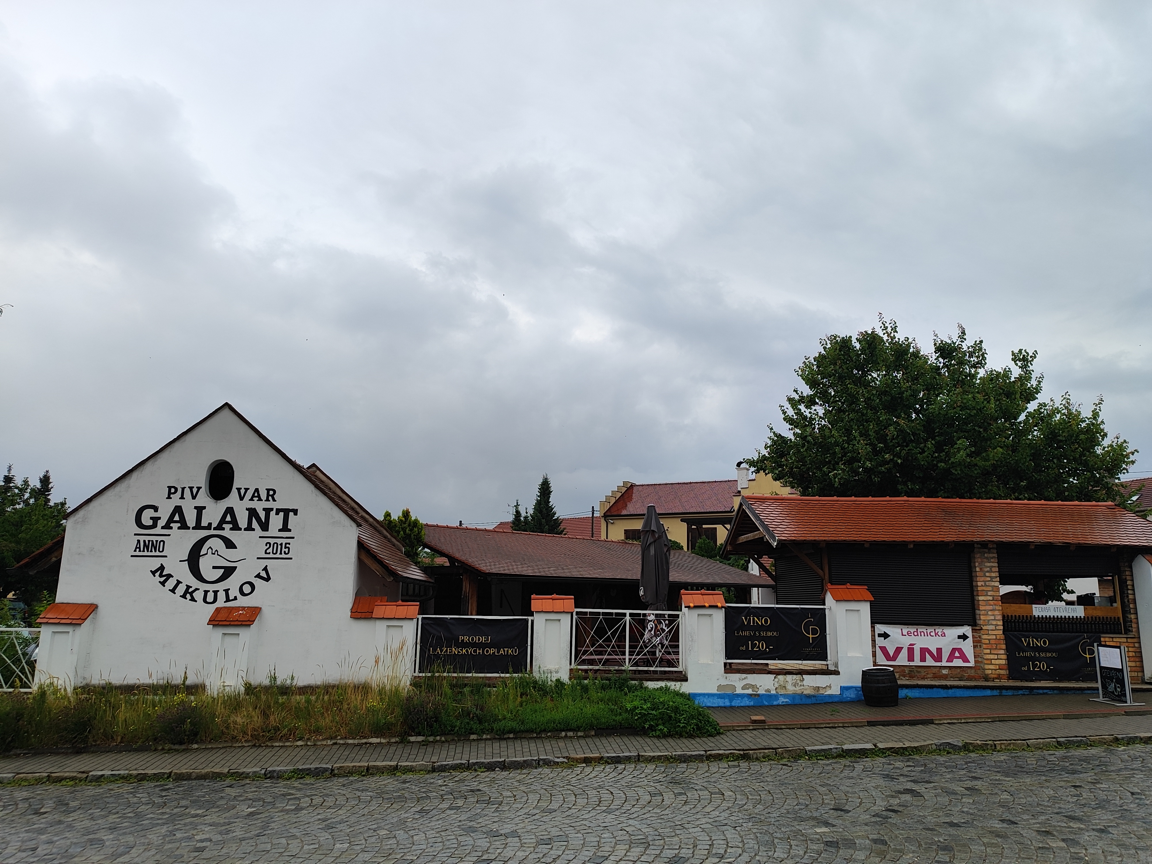 Zahradní restaurace Galant foto 3