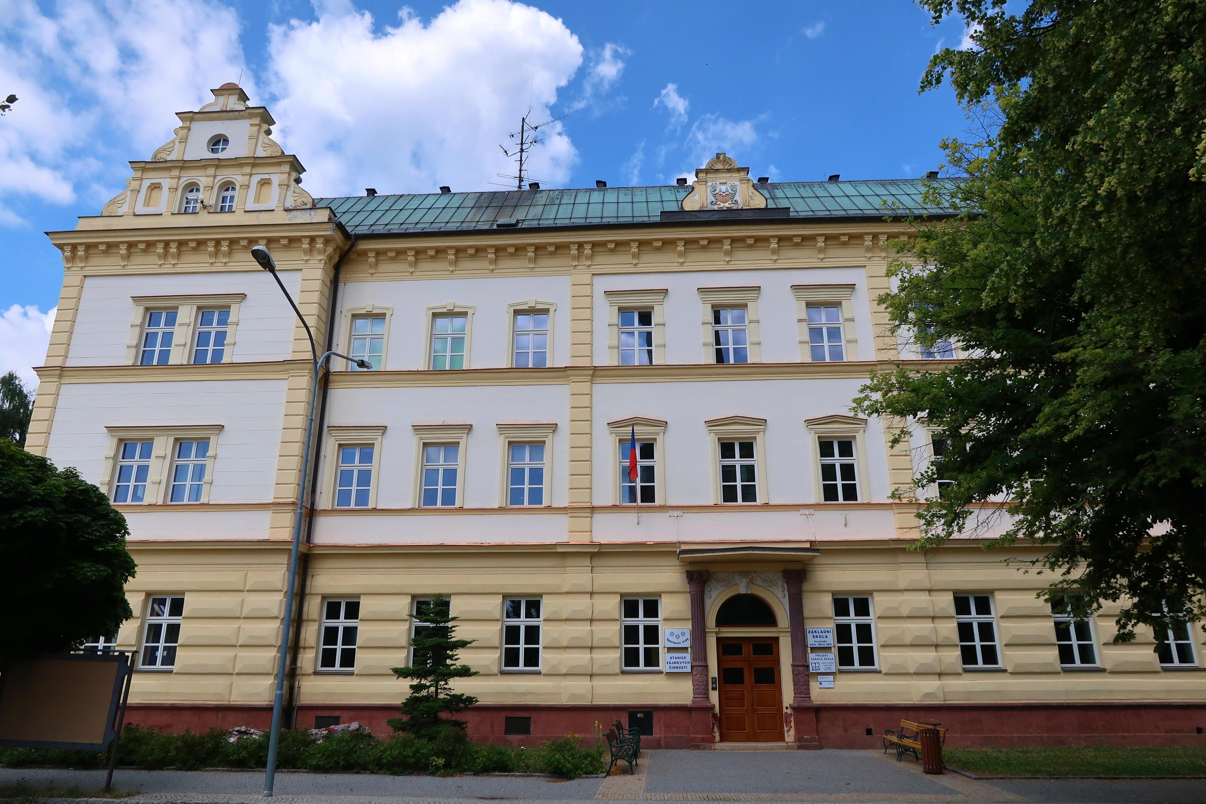 ZŠ Vrchlabí, nám. Míru foto 4