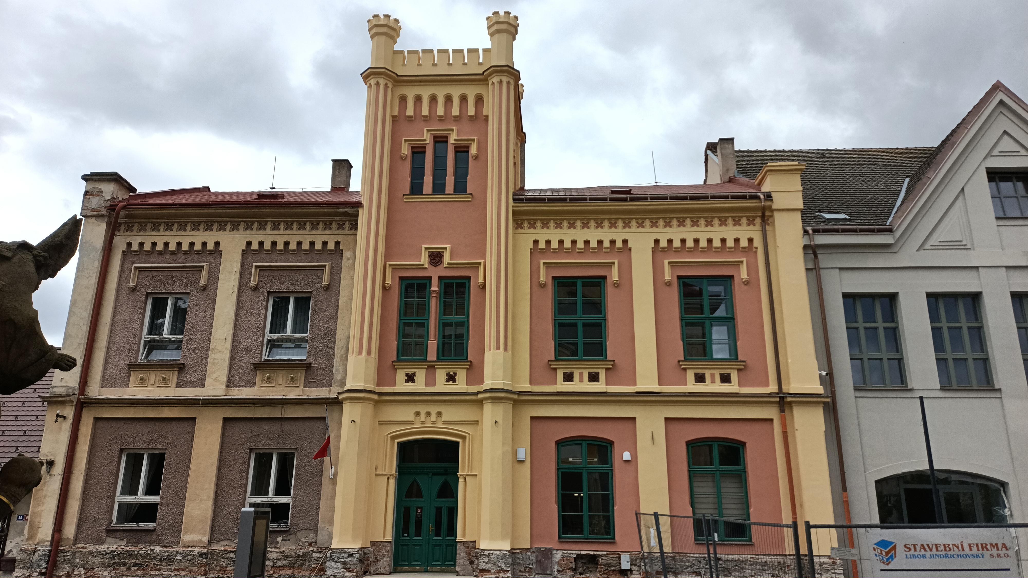 Ronov nad Doubravou - městský úřad foto 4