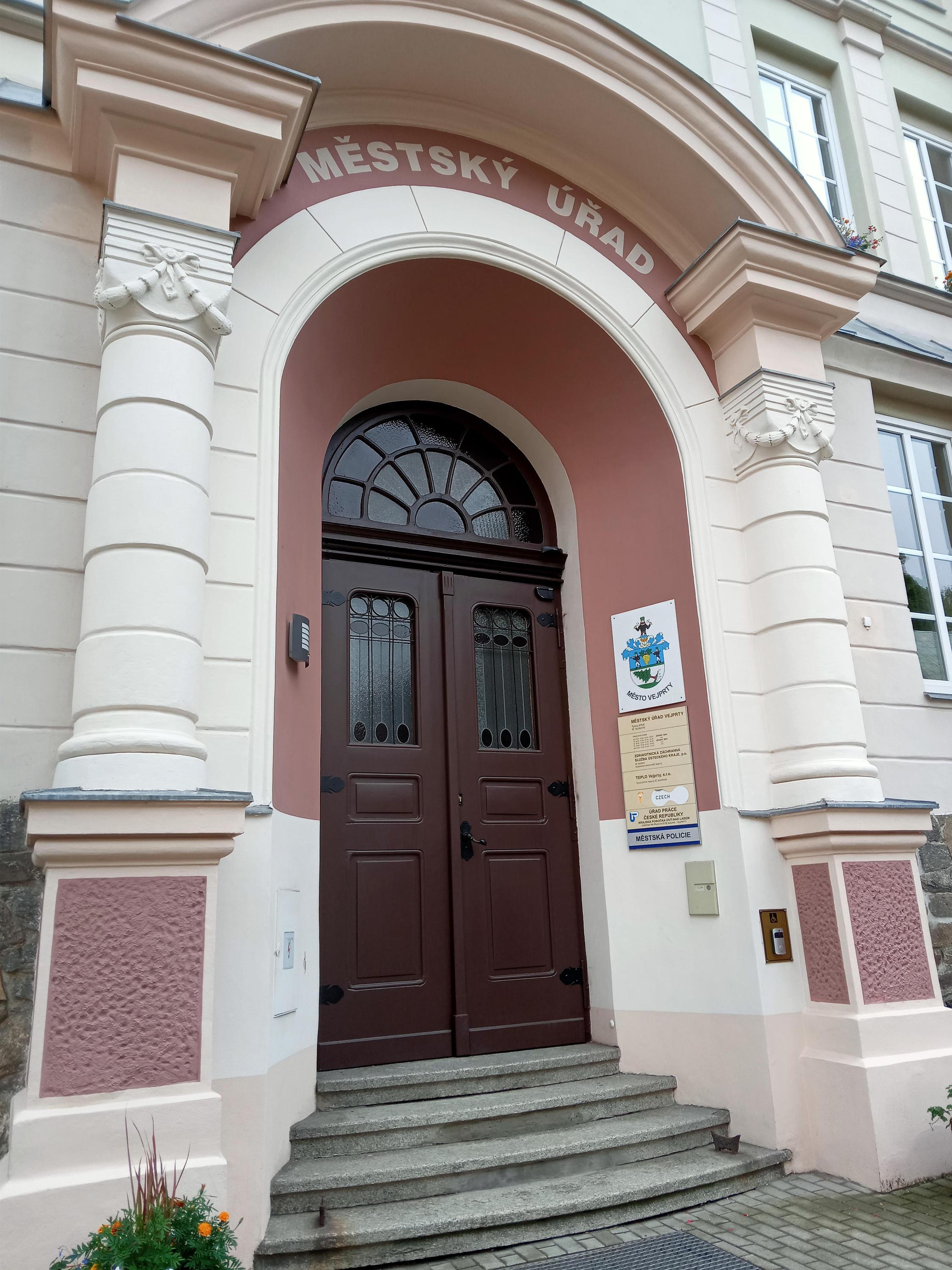Vejprty - městský úřad foto 2