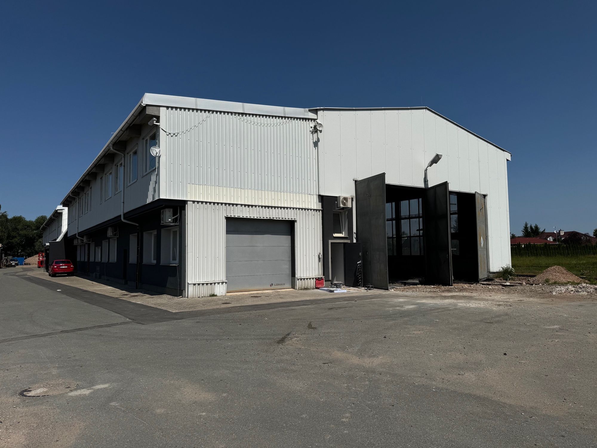 Opravárenské centrum Hrochostroj a.s. foto 4