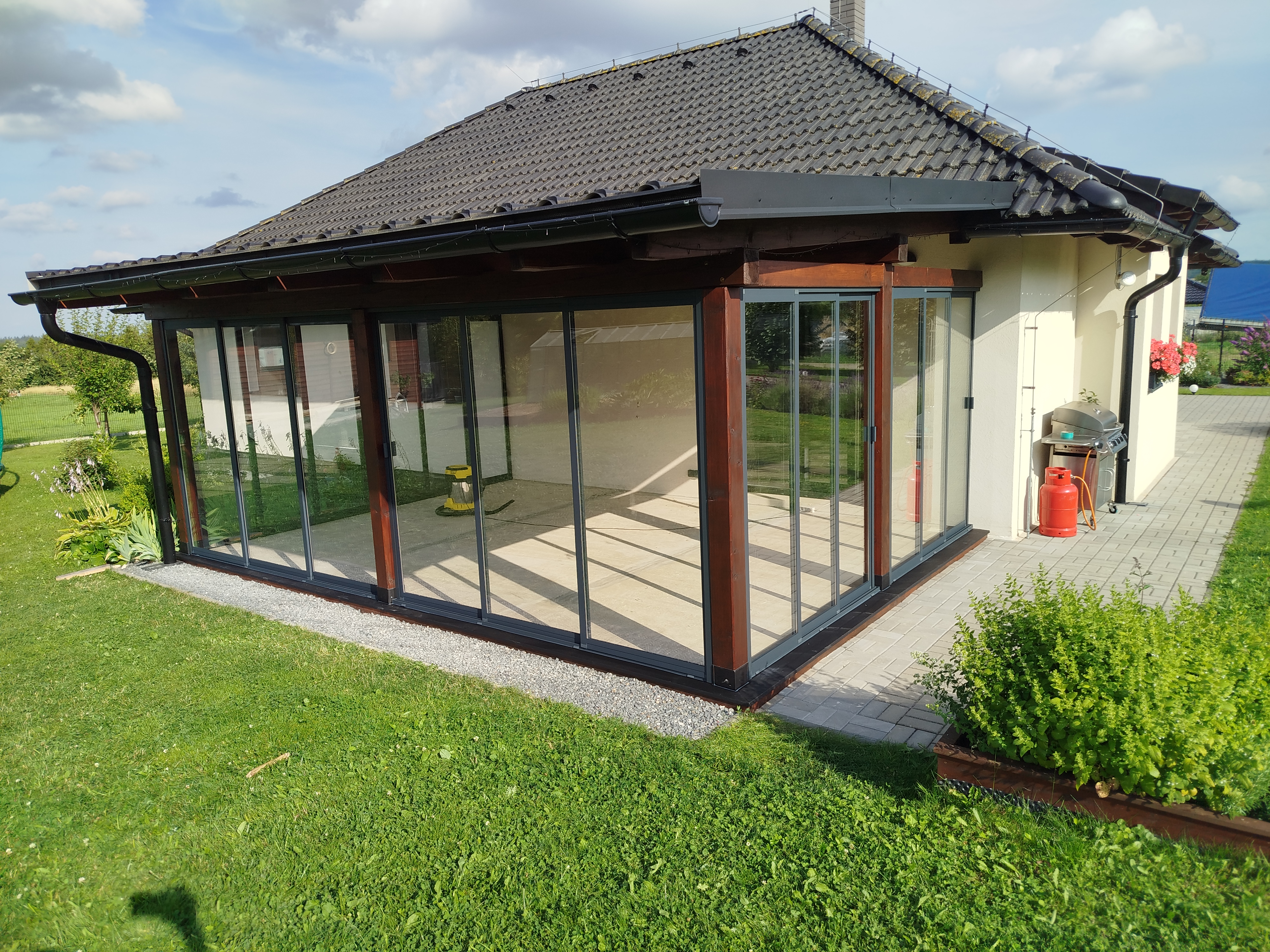 Zasklívaní balkónů - Dominik Luzar foto 2