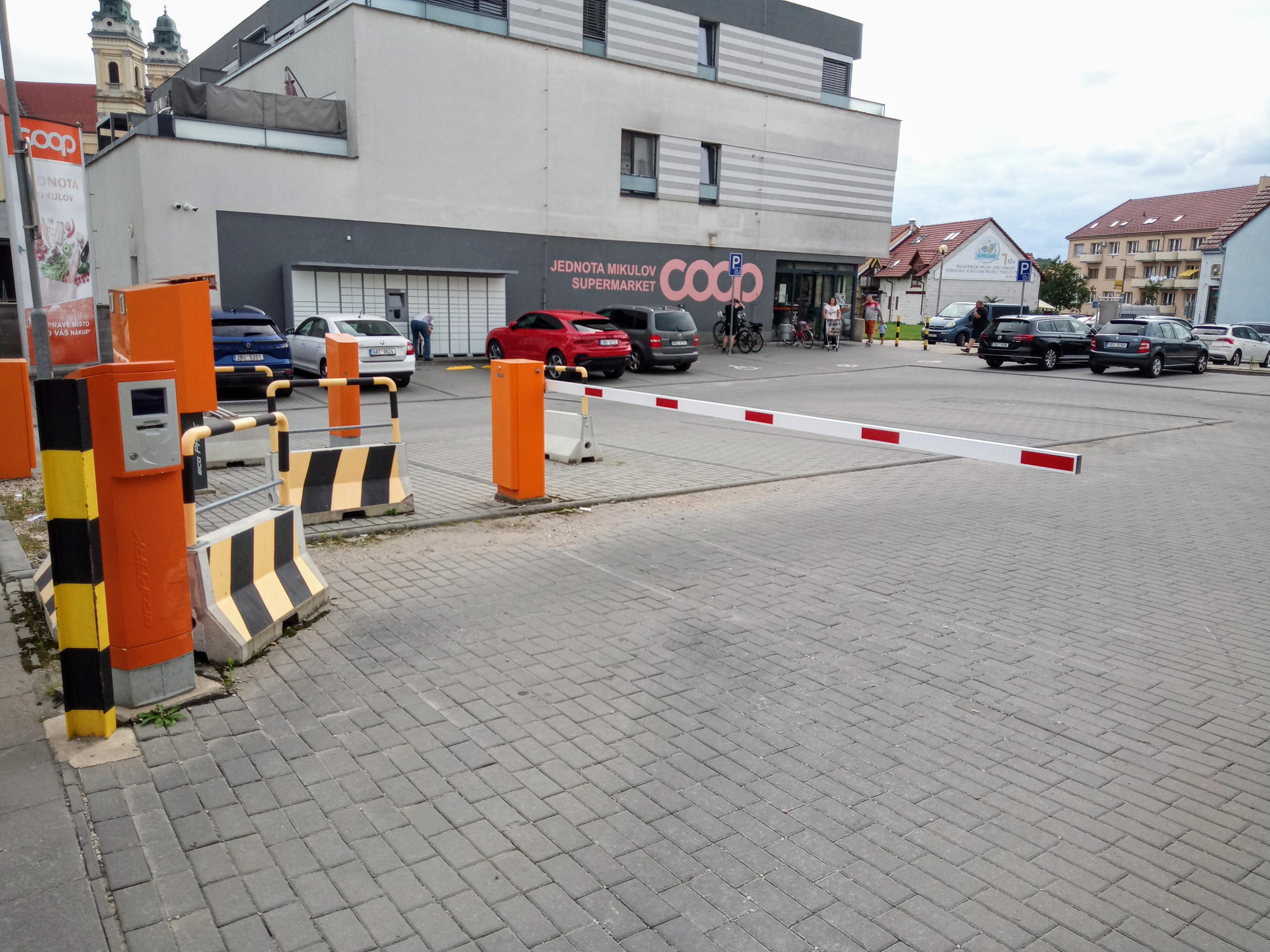 COOP - Jednota, spotřební družstvo v Mikulově foto 3
