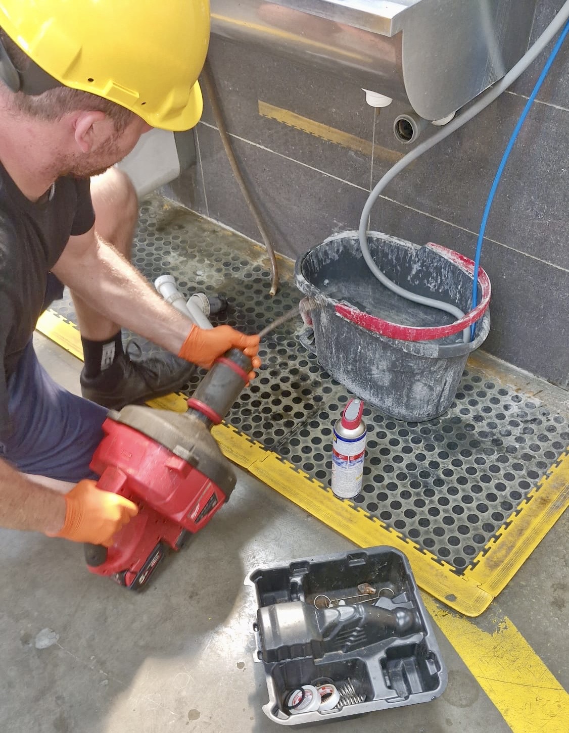 Čištění odpadů a kanalizace Luňák foto 6