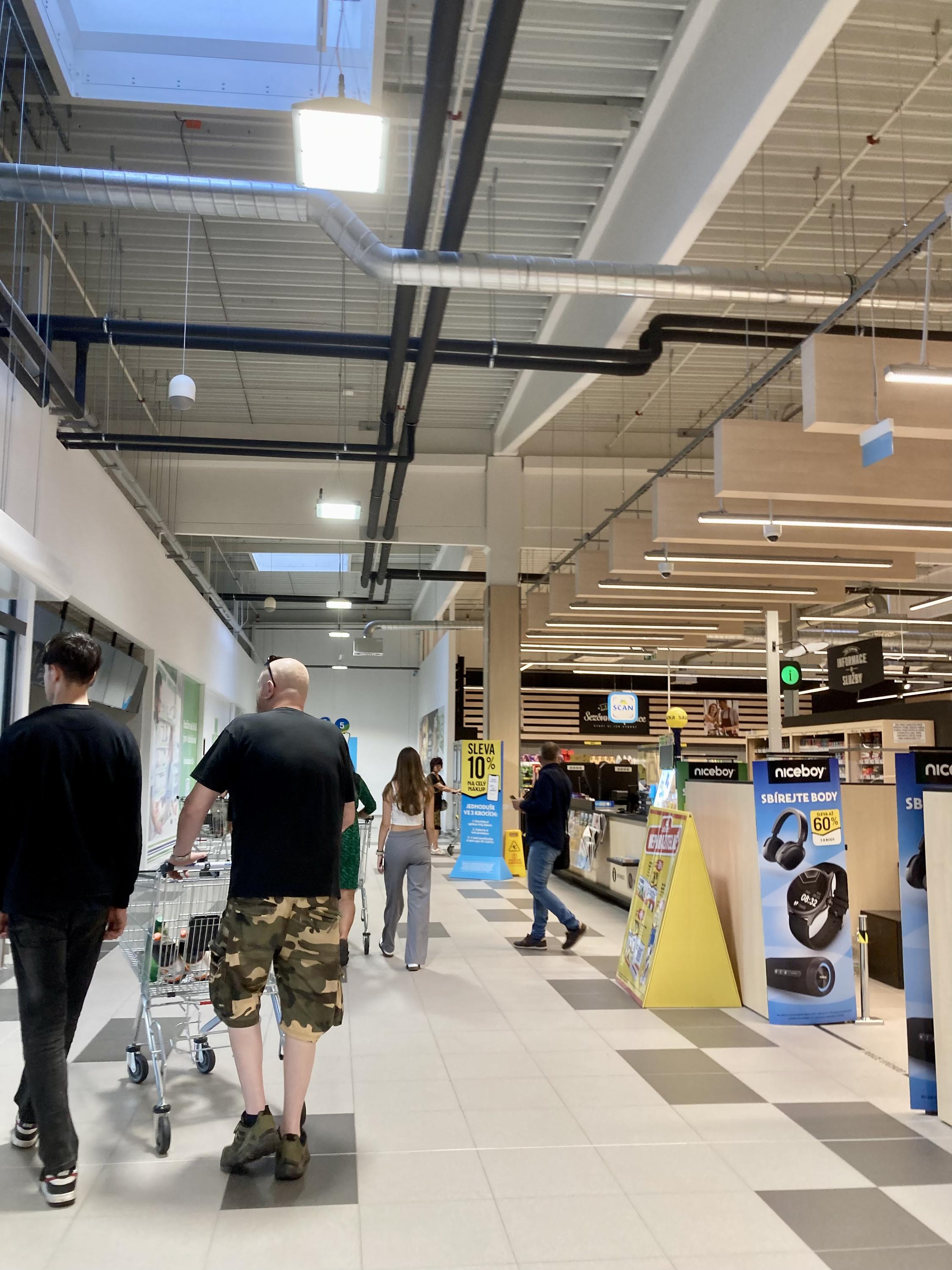Albert Hypermarket foto 6