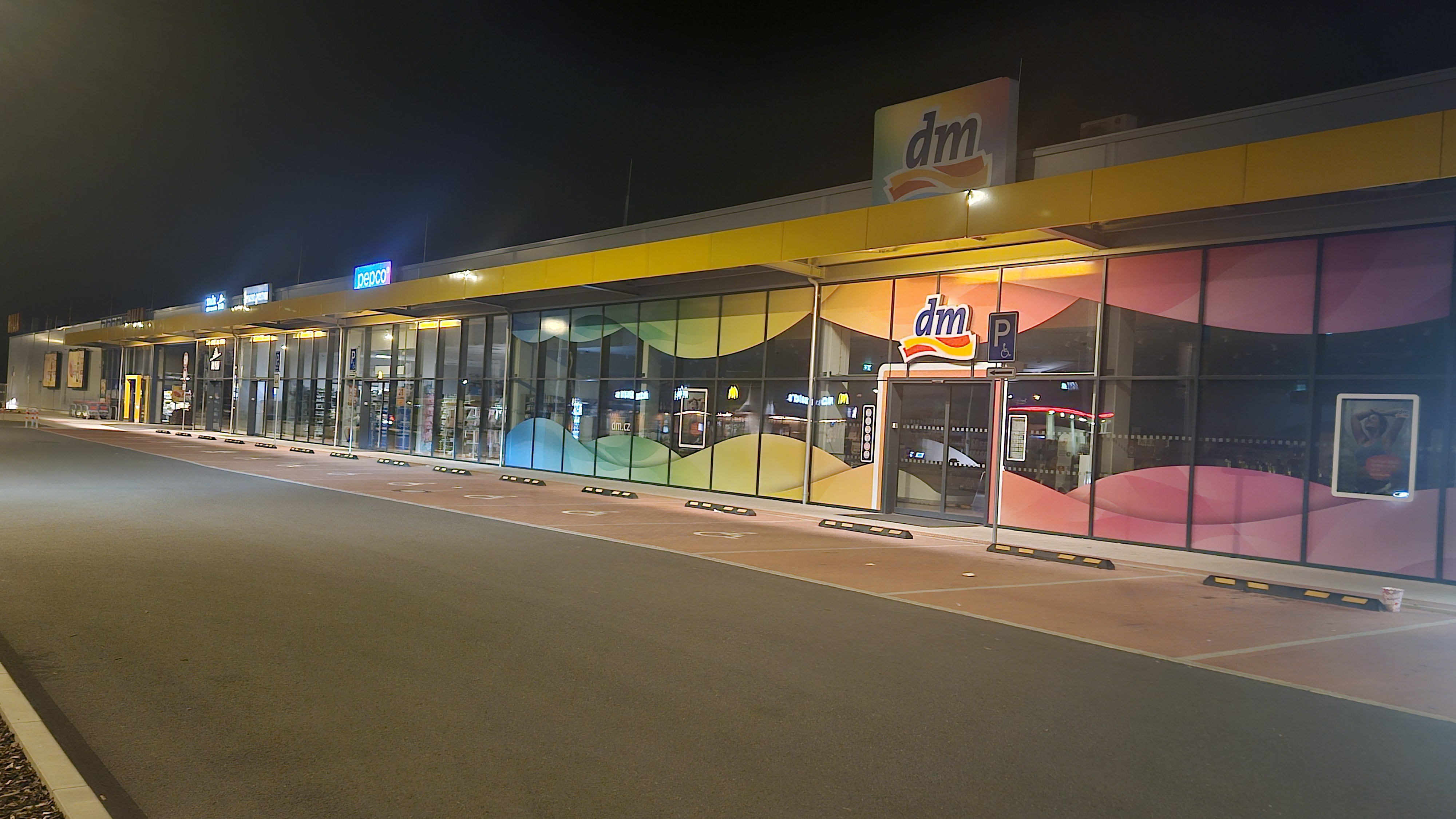 Nákupní centrum Stehelčeves