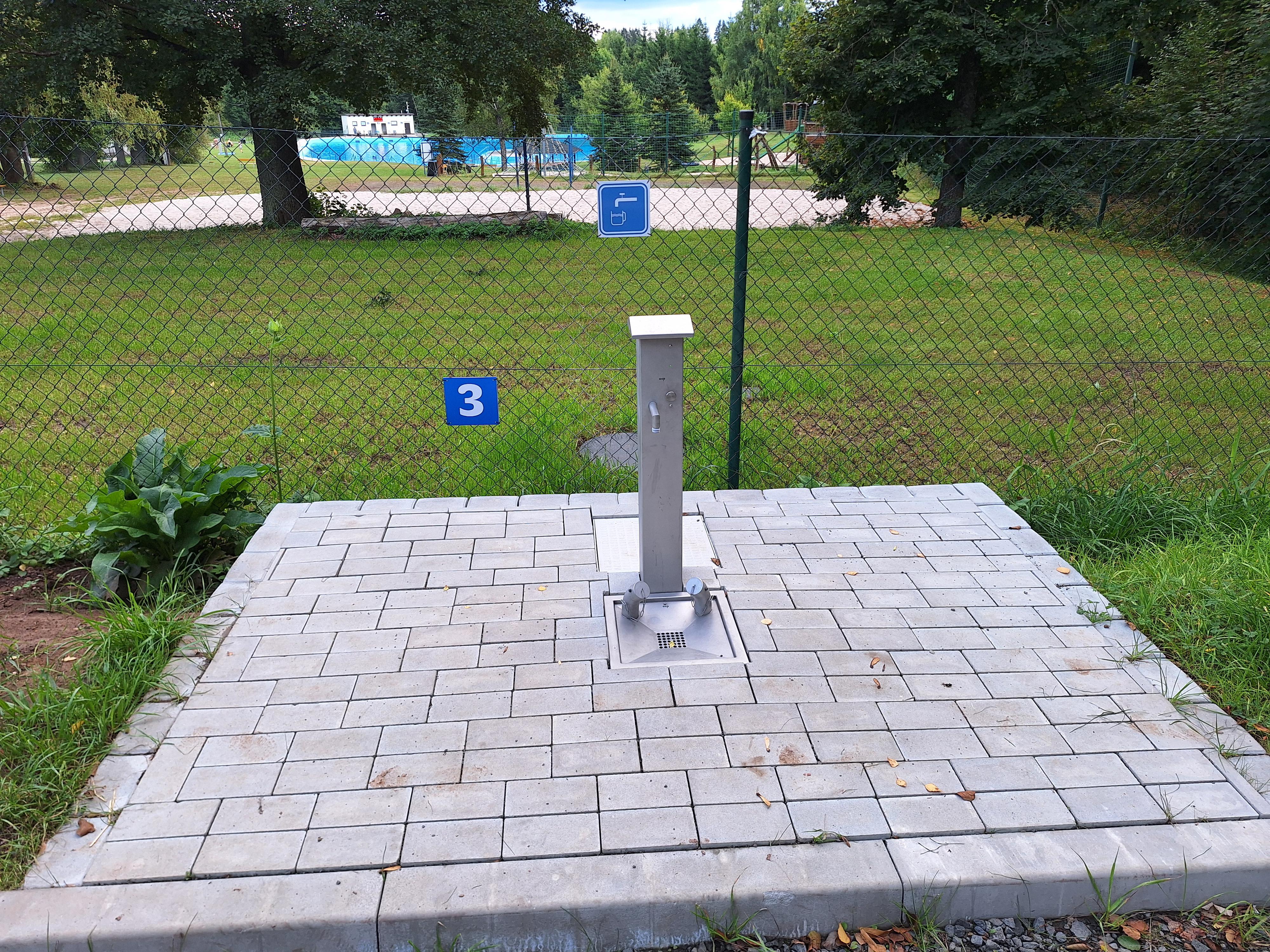 Karavanové stání Koupaliště foto 5