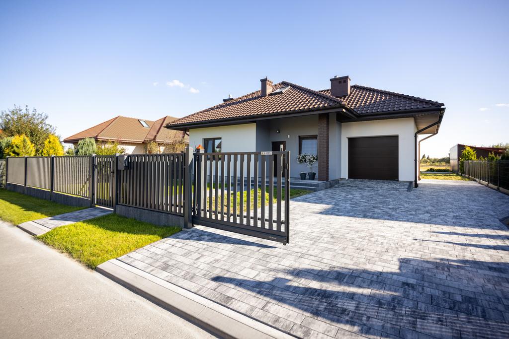 Garážová vrata pro novostavby i rekonstrukce