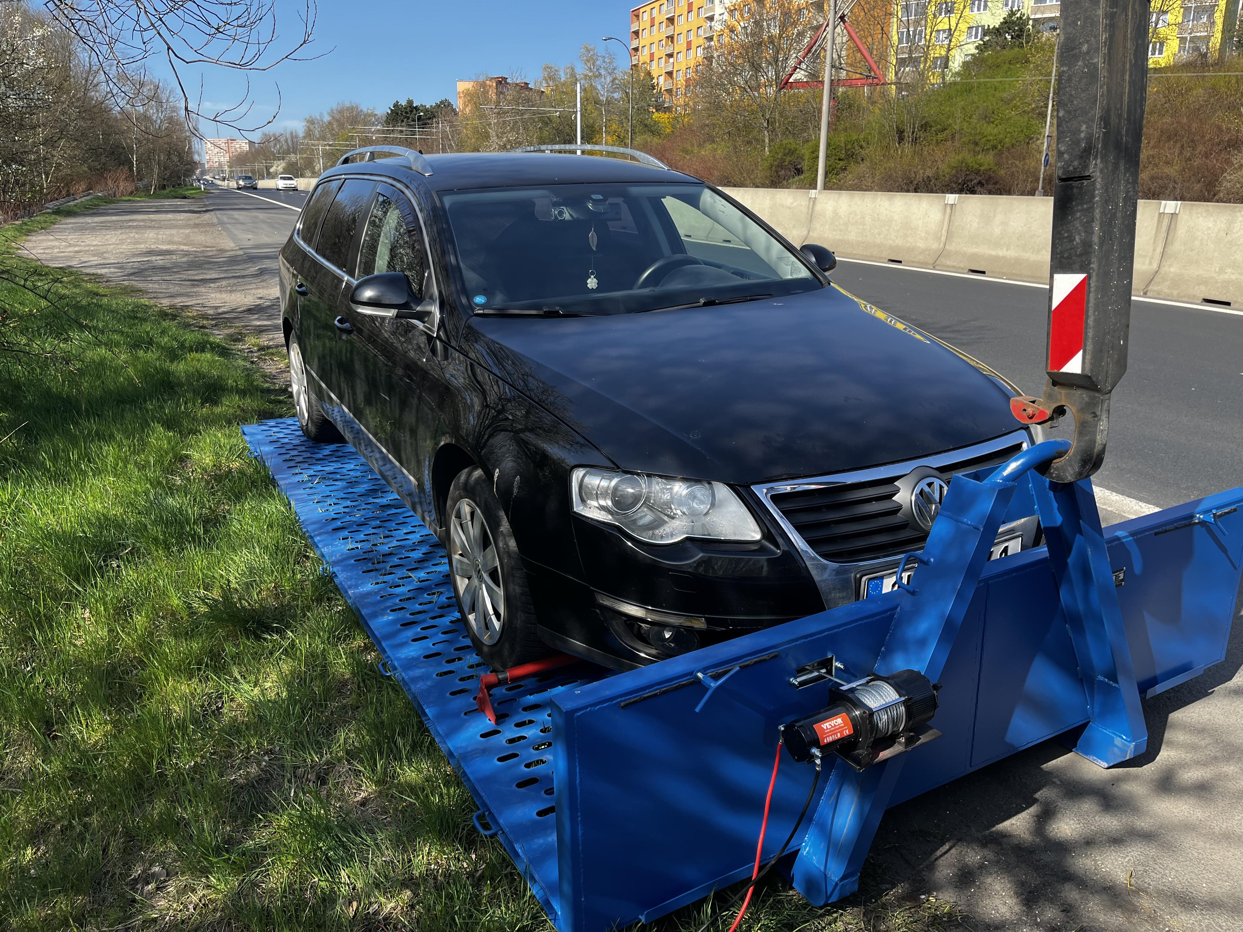 Miroslav Fau - Kontejnery foto 2