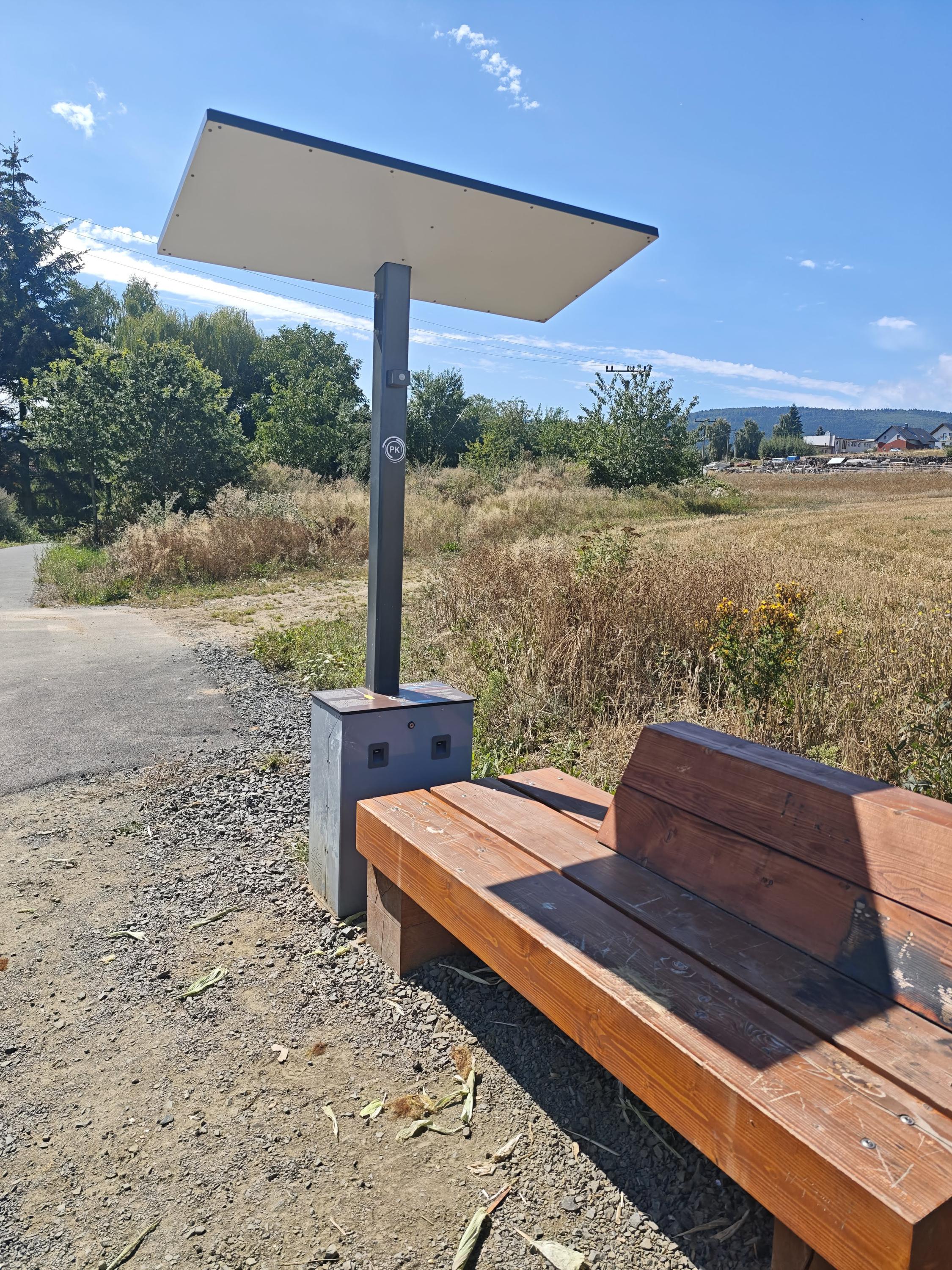 Nabíjecí stanice pro elektrokola Mlýnec foto 6